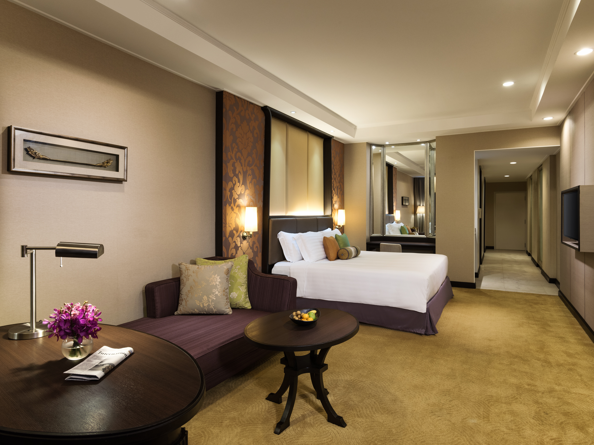 Double Club King Bed