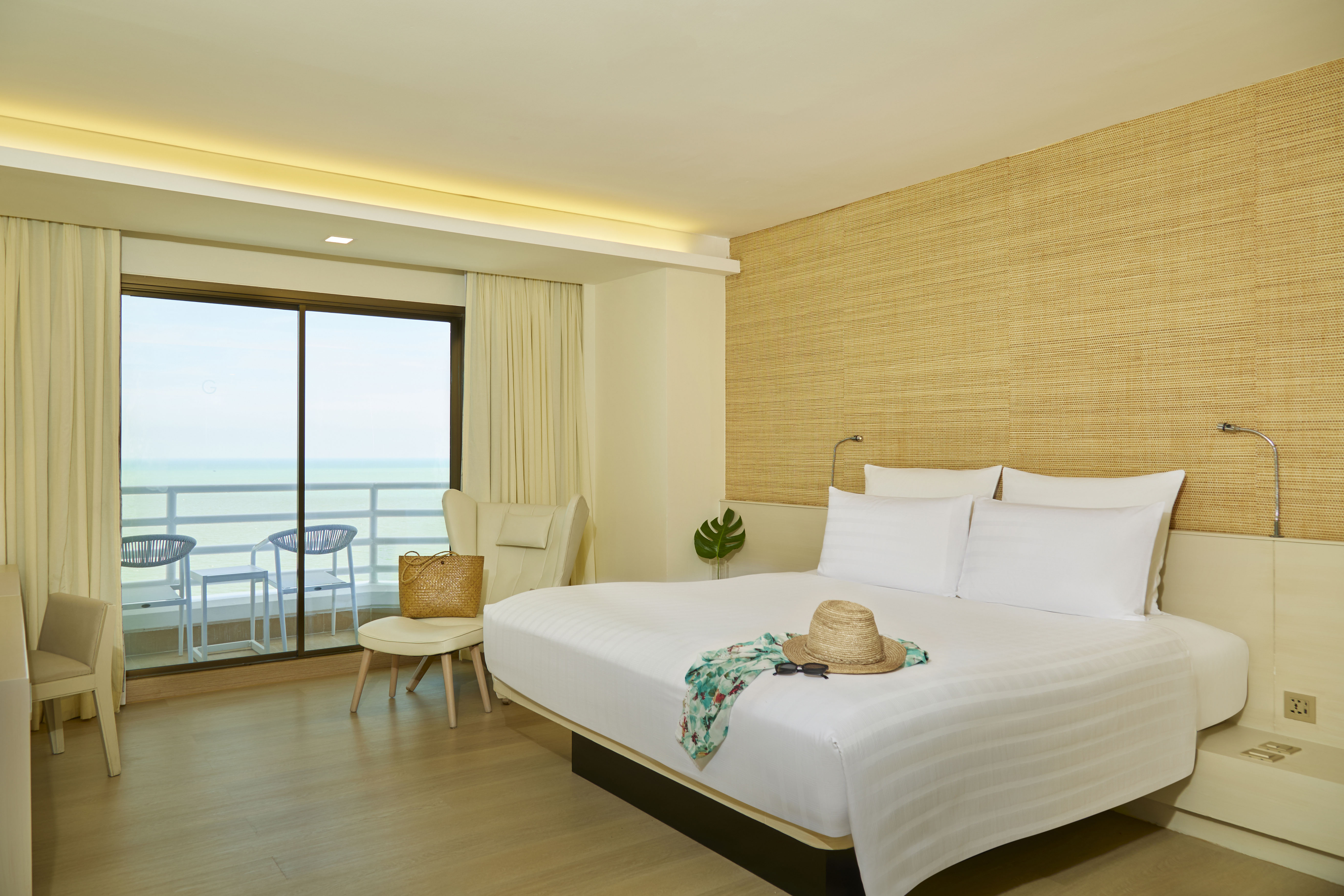 Double Club Executive