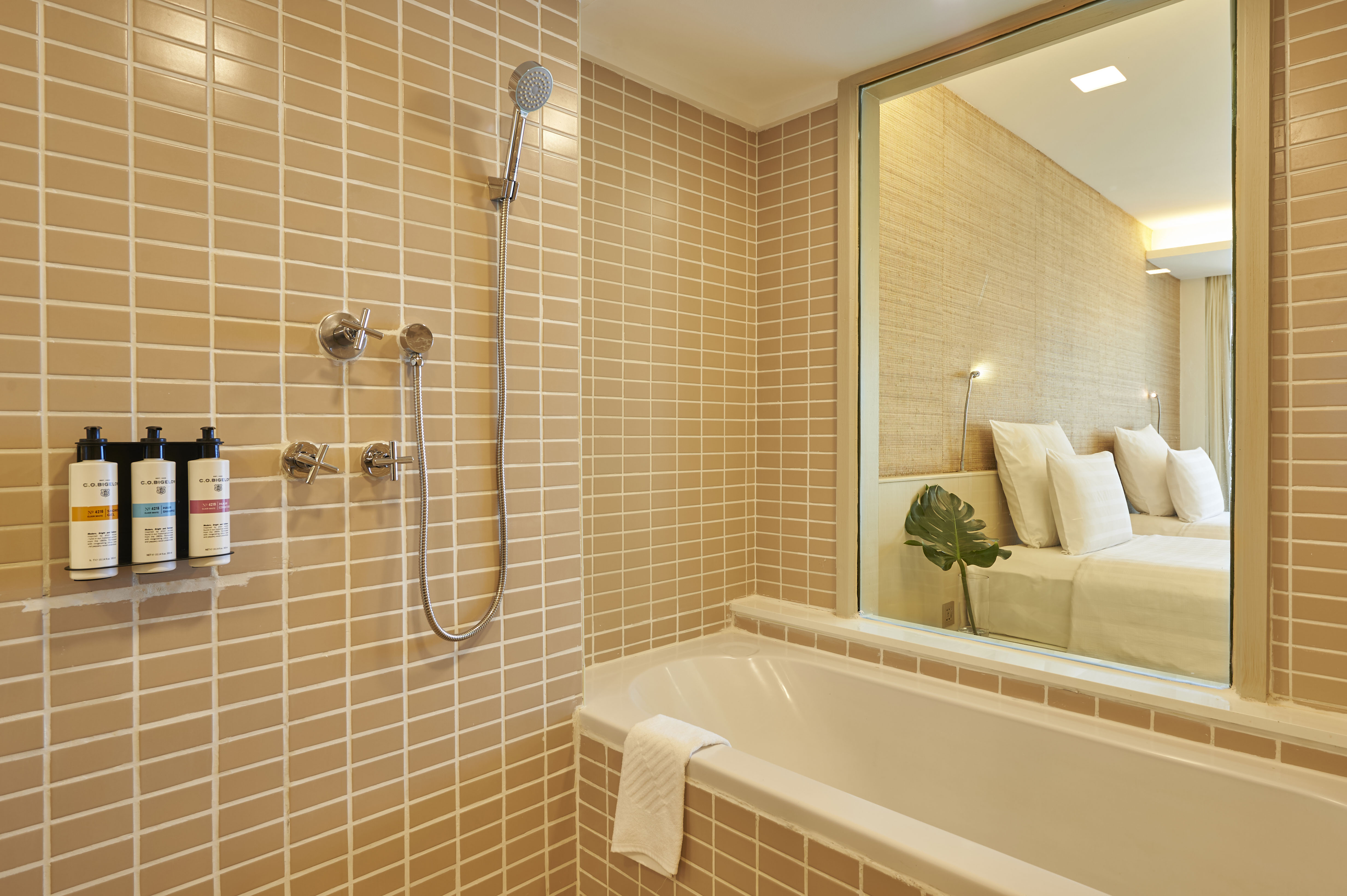 Double Club Executive