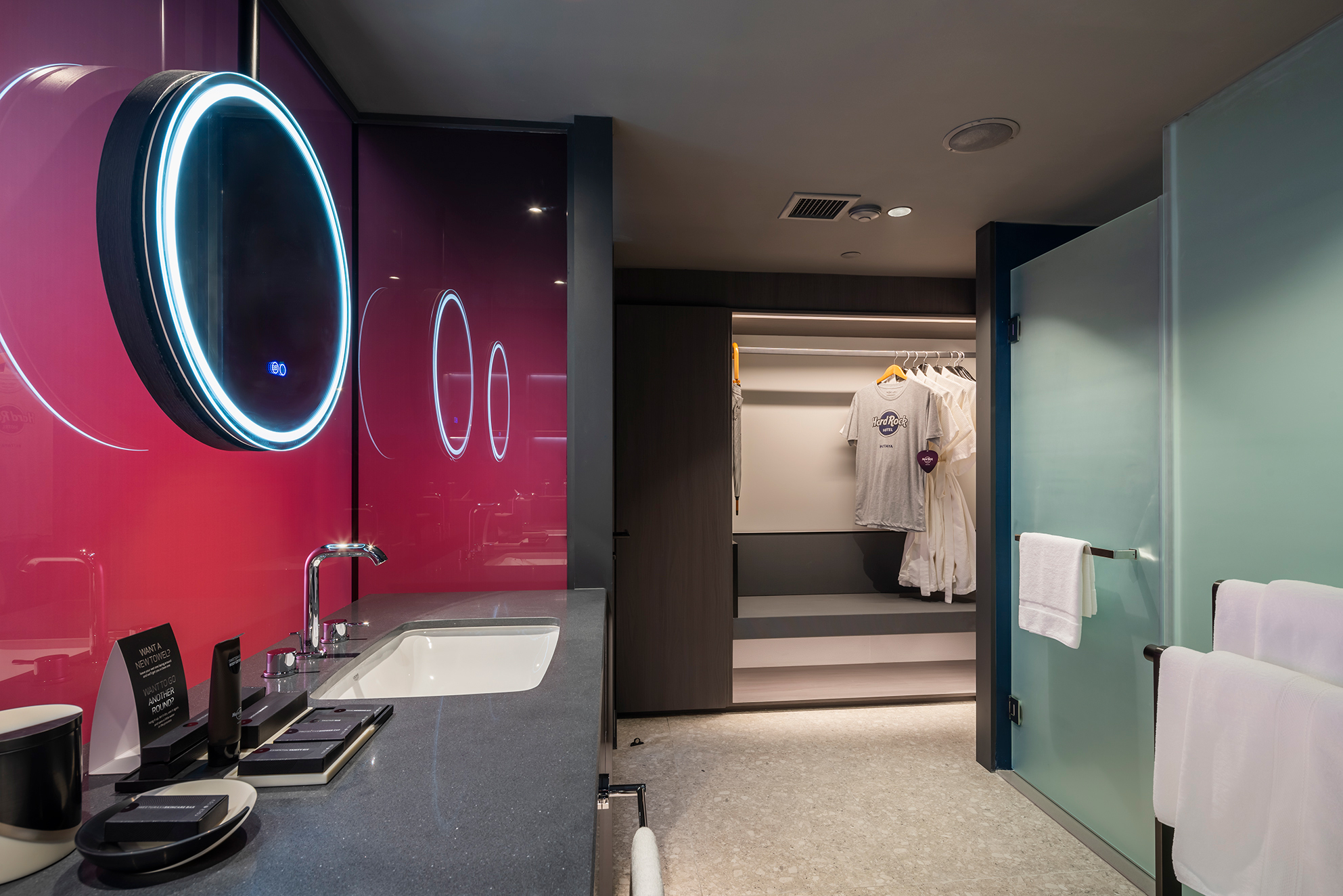 Family Room City View King Bed