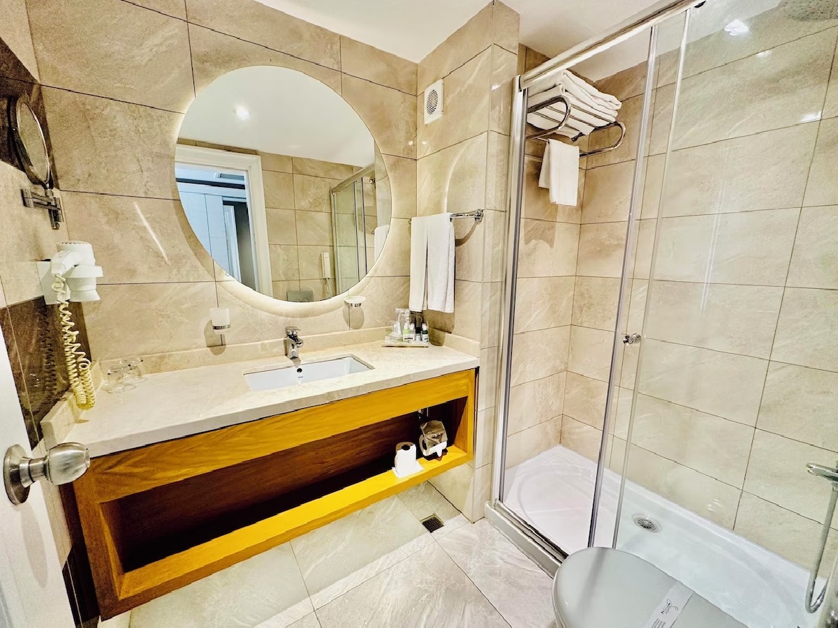 Family Room Connecting Room