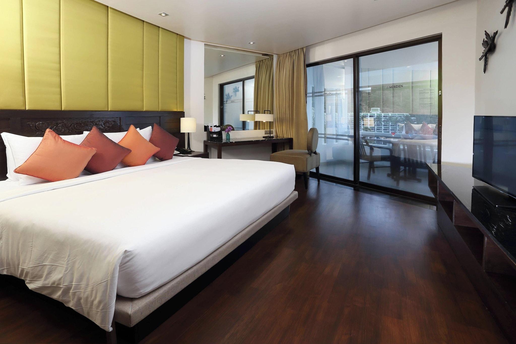 Suite King Bed Two Bedrooms