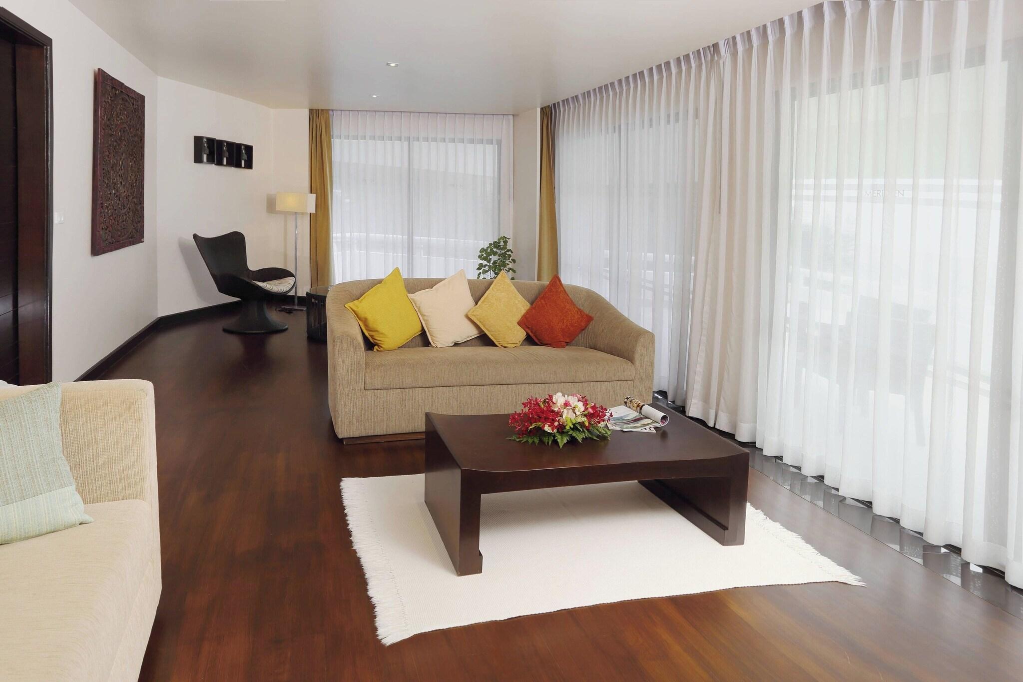 Suite King Bed Two Bedrooms