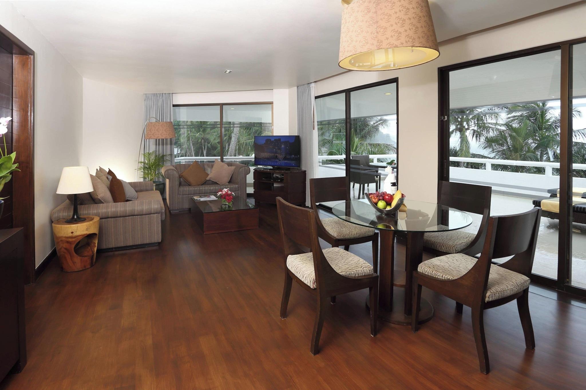 Suite Ocean View King Bed