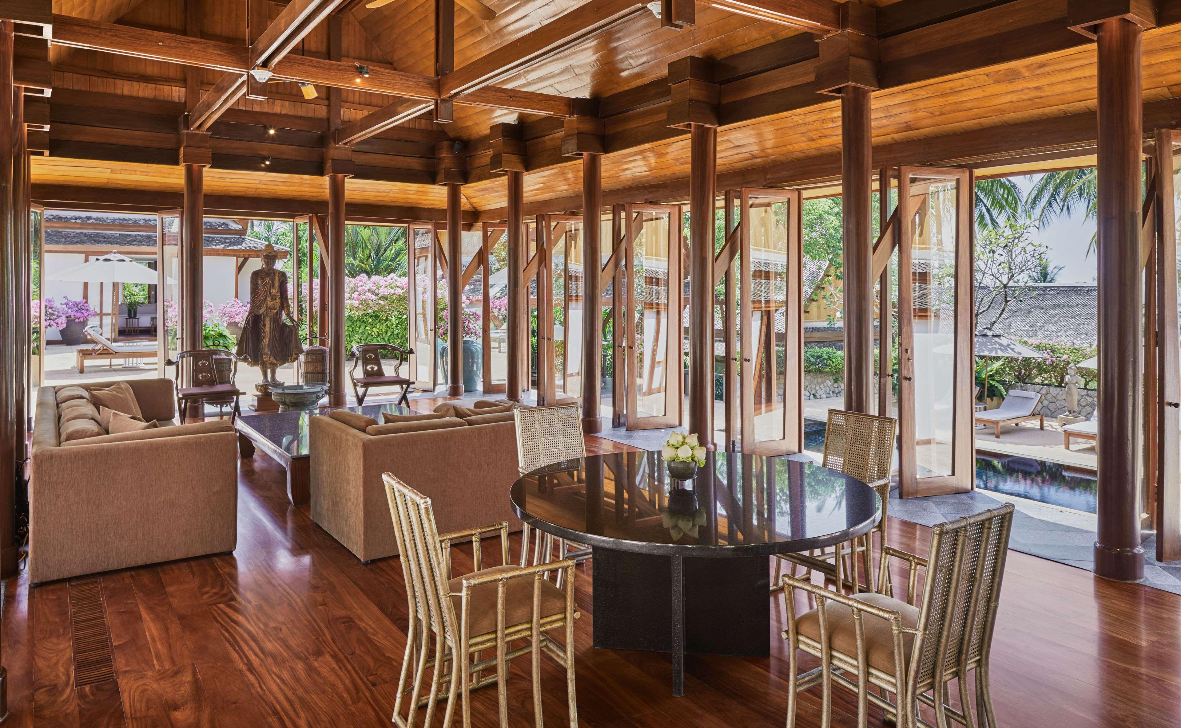 Villa Four Bedrooms with Private Pool