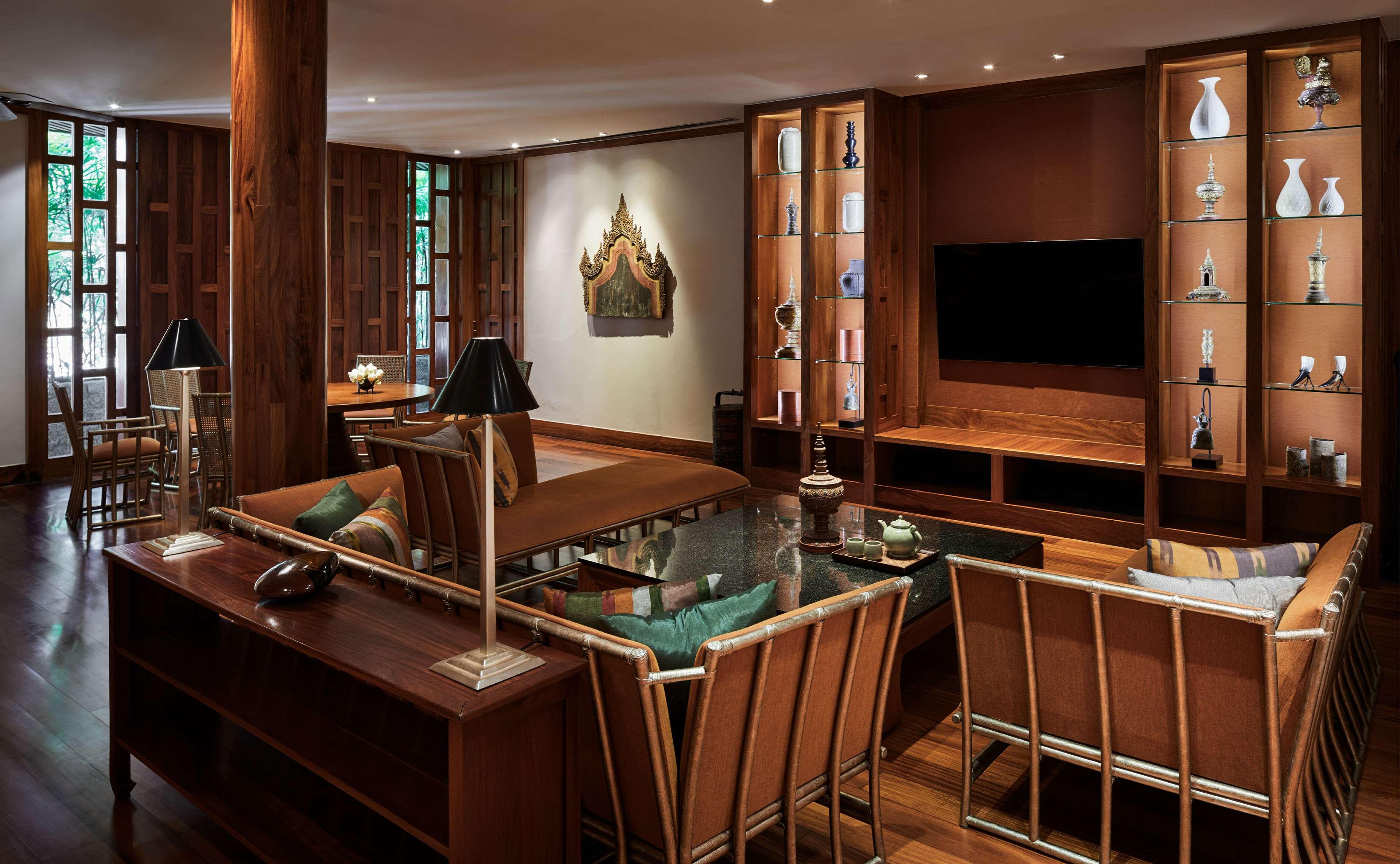 Villa Eight Bedrooms with Private Pool