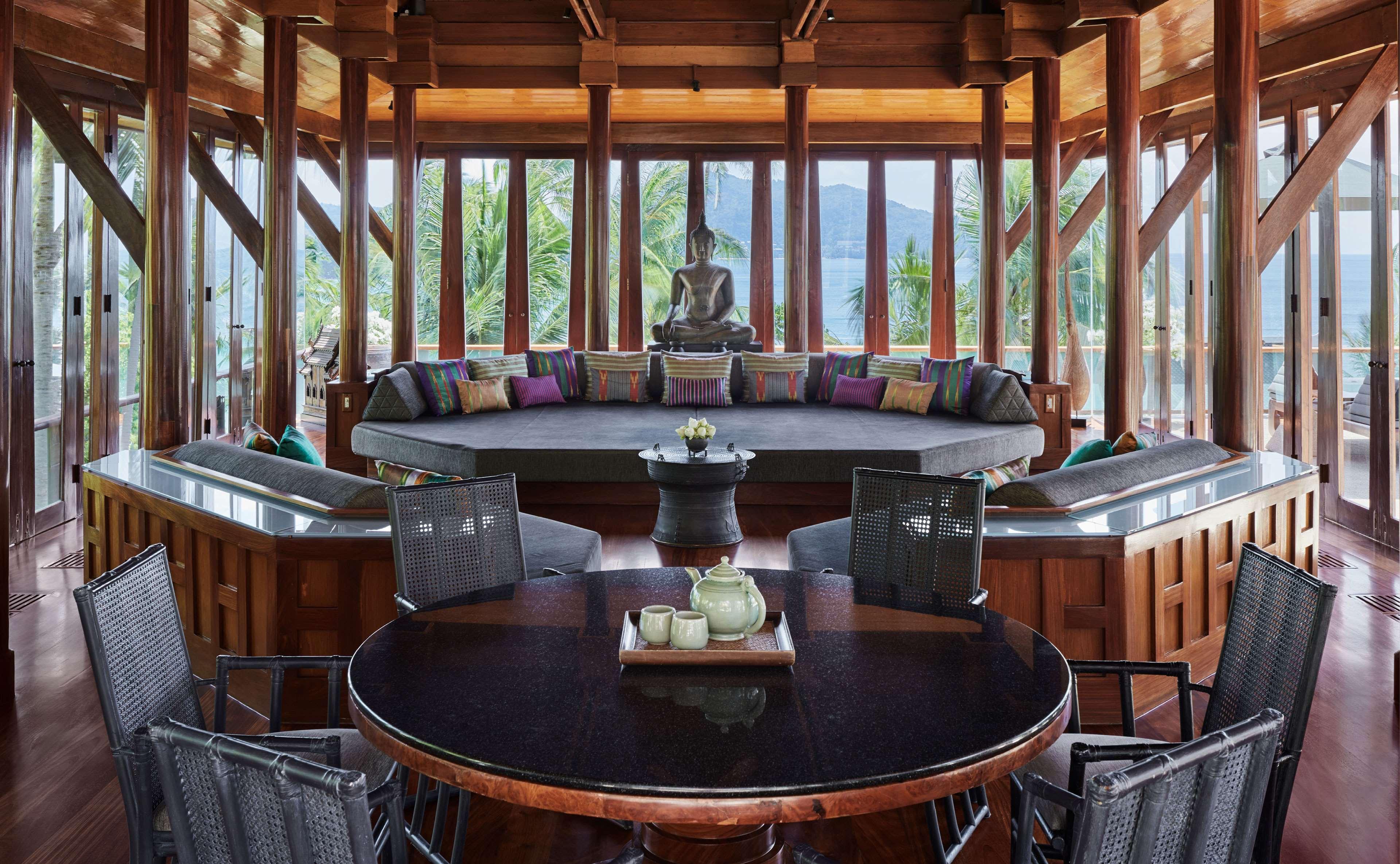 Villa Eight Bedrooms with Private Pool