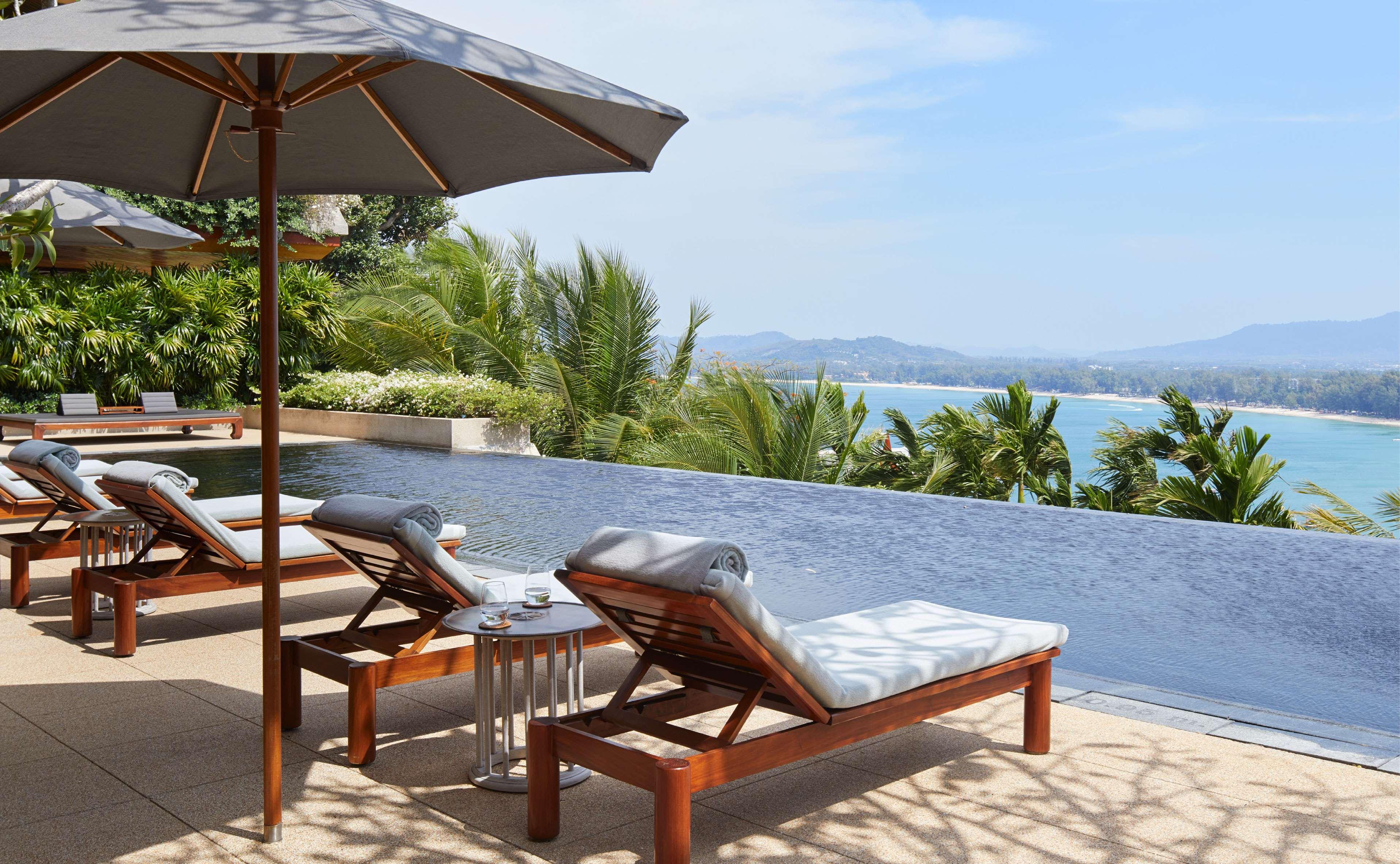 Villa Six Bedrooms with More Than Three Bathrooms