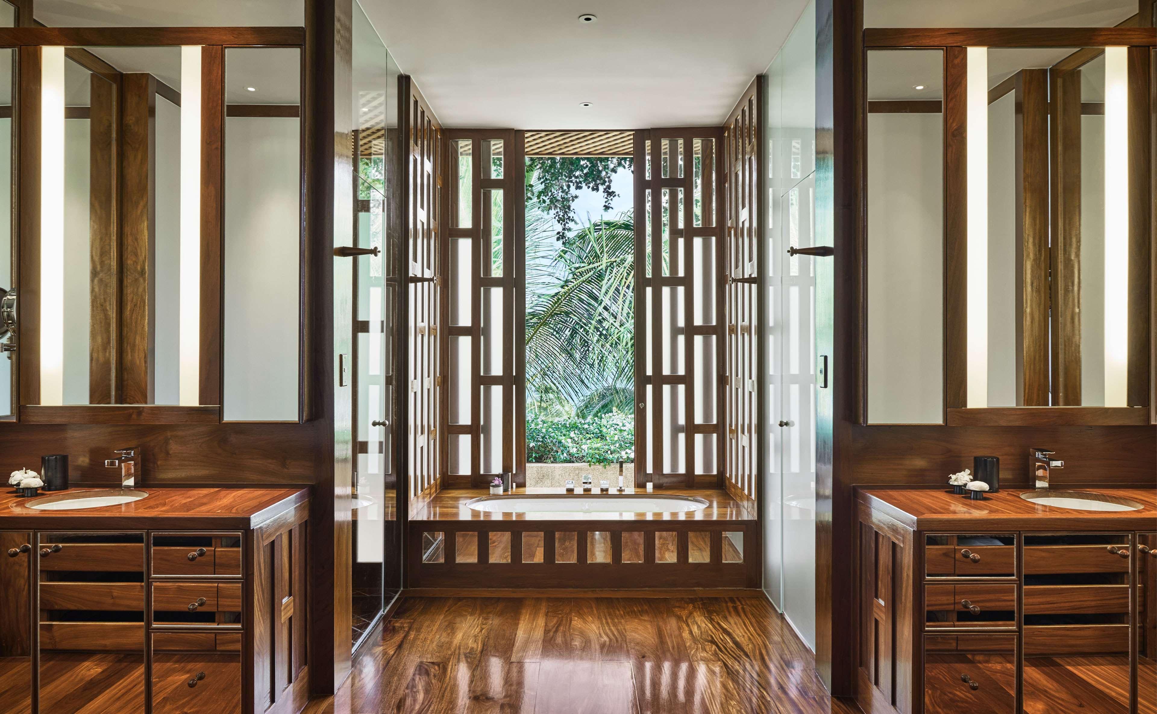 Villa Seven Bedrooms with Private Pool