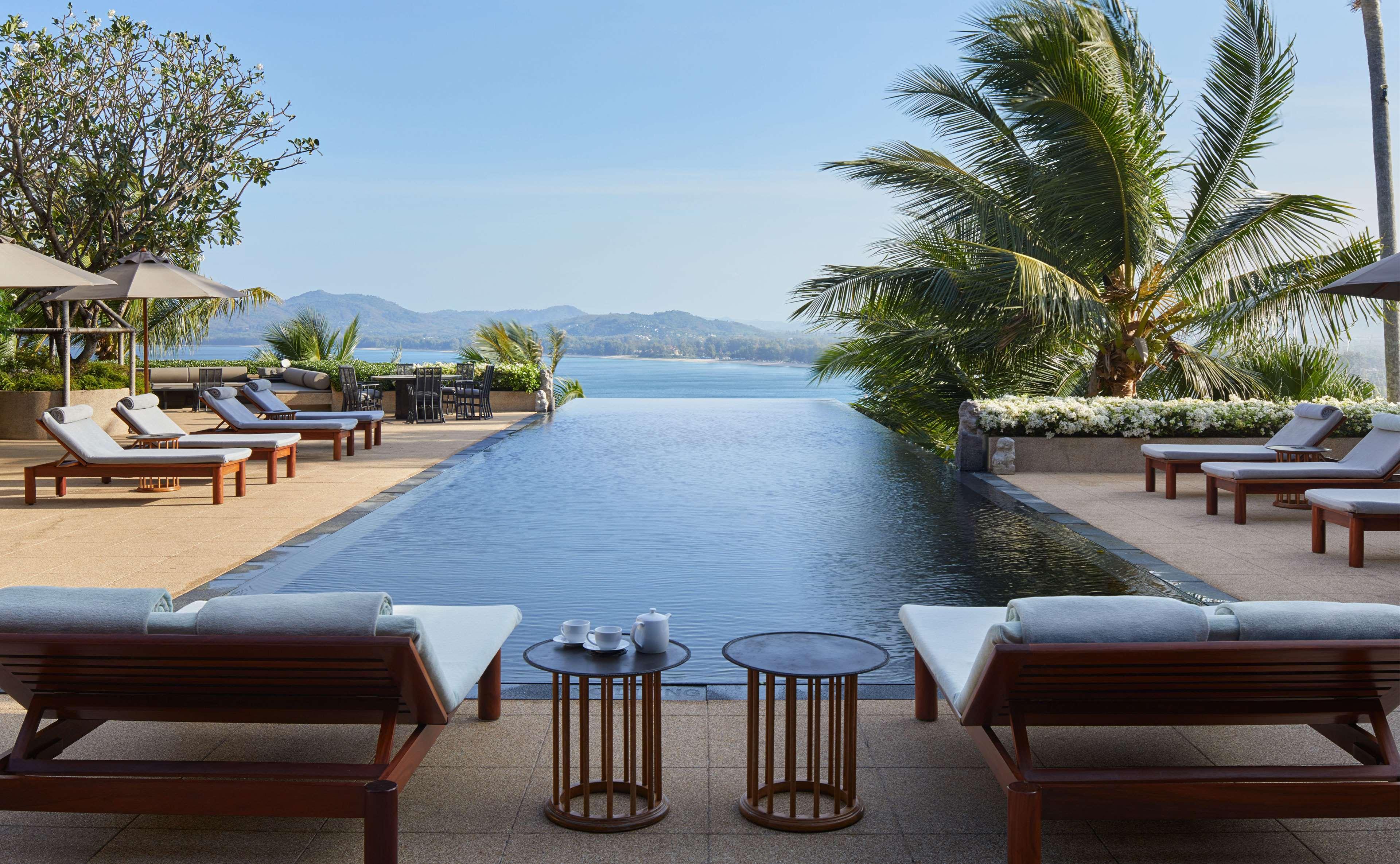 Villa Six Bedrooms with More Than Three Bathrooms