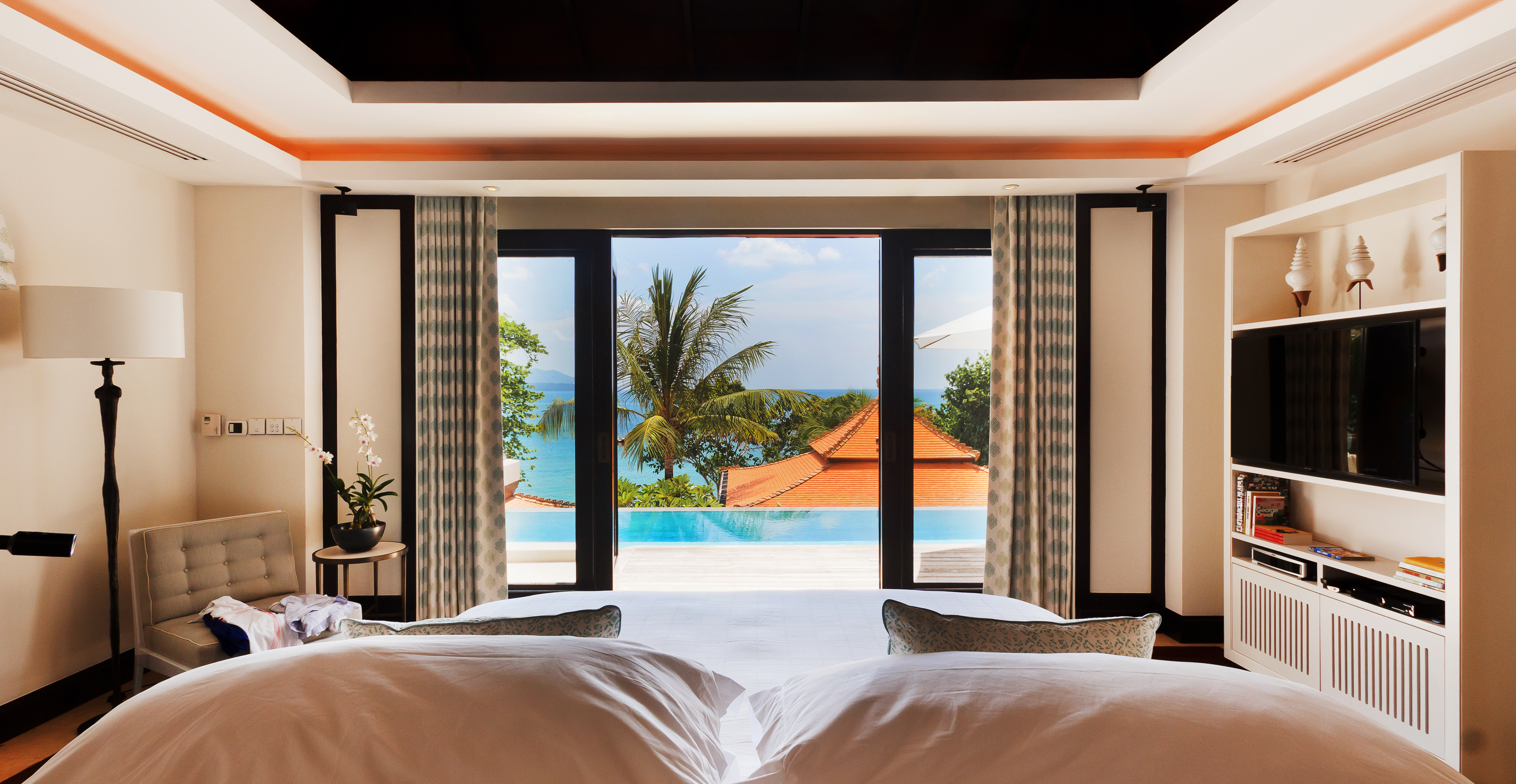 Villa Six Bedrooms with Private Pool