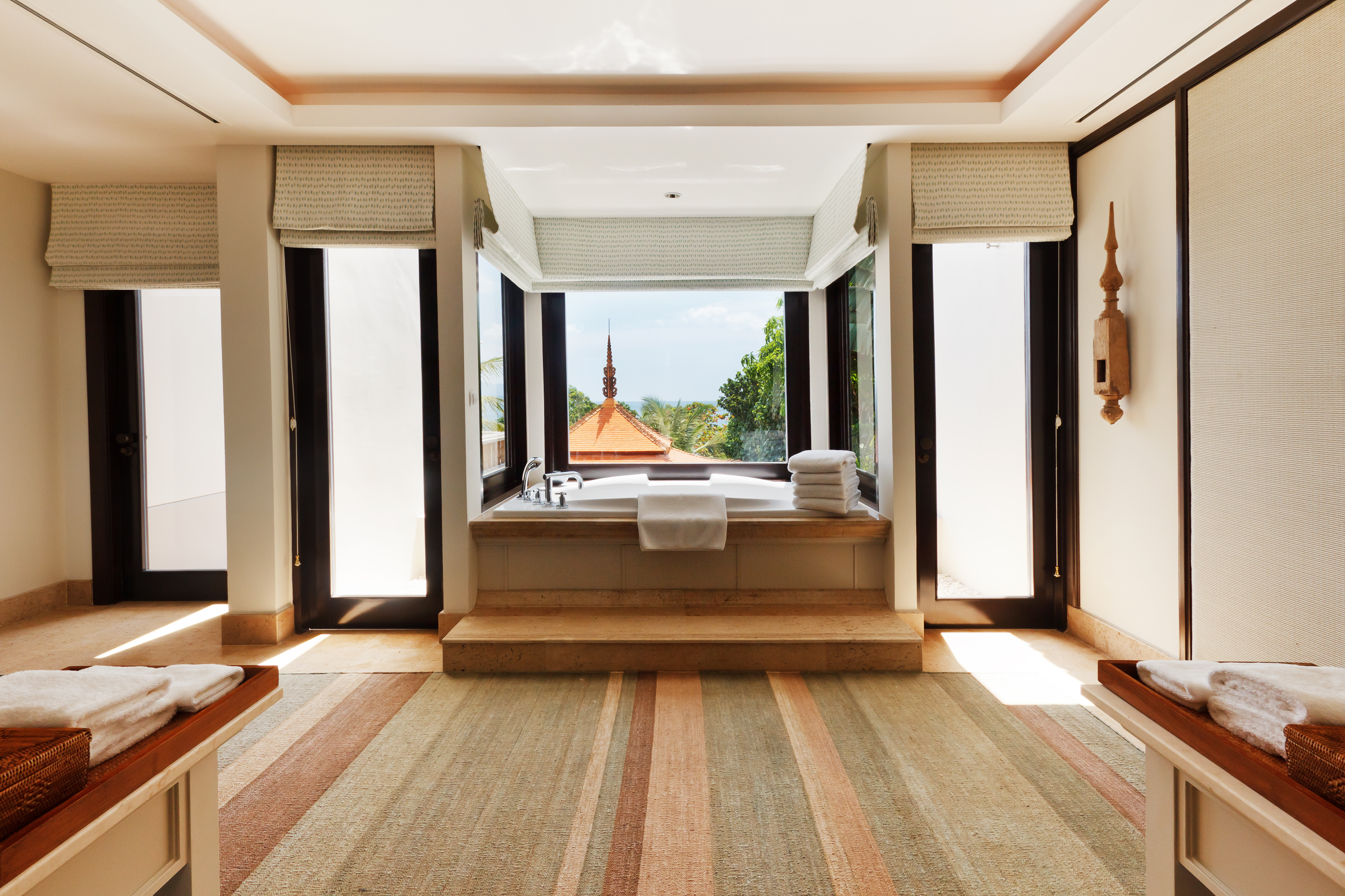 Villa Six Bedrooms with Private Pool