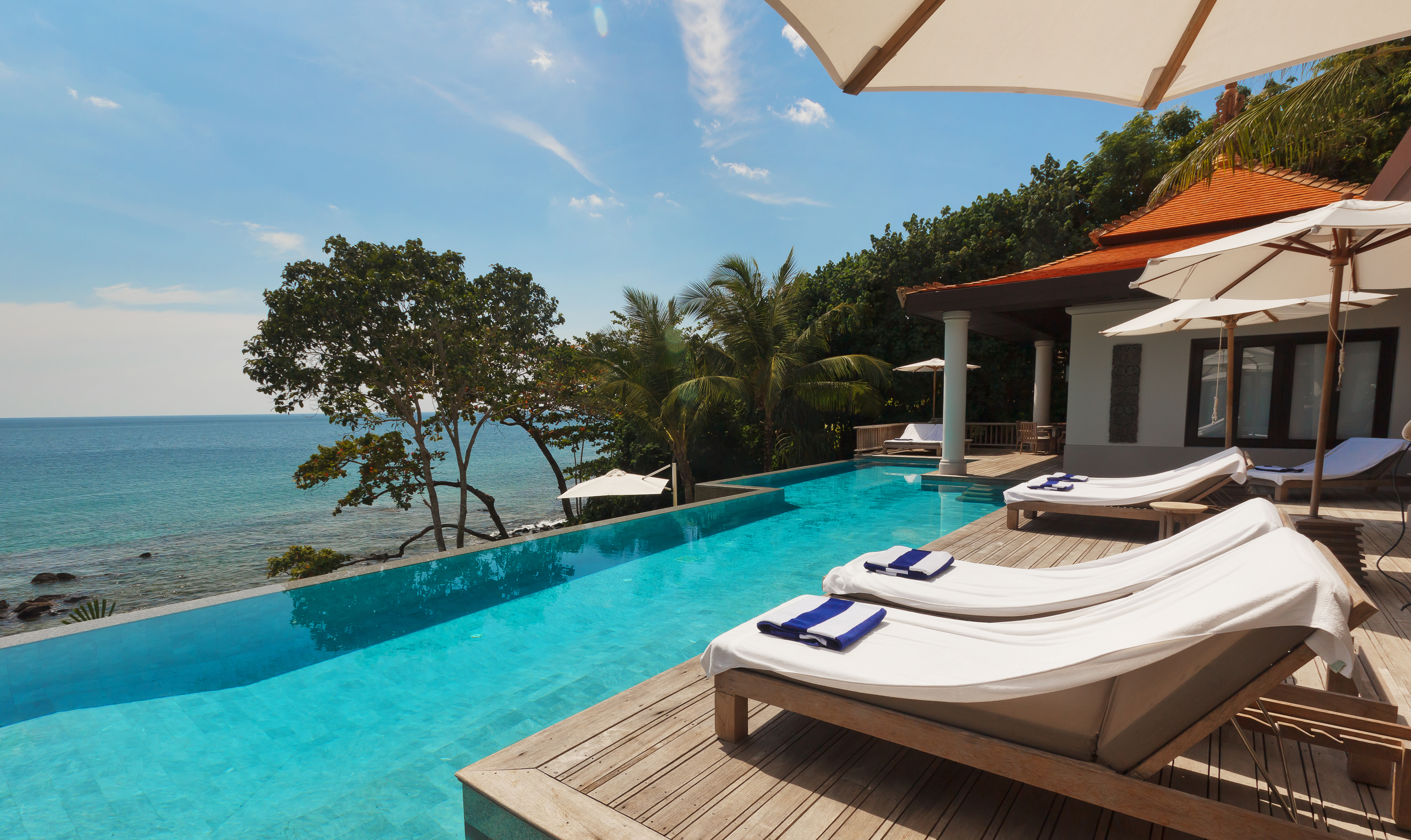 Villa Six Bedrooms with Private Pool