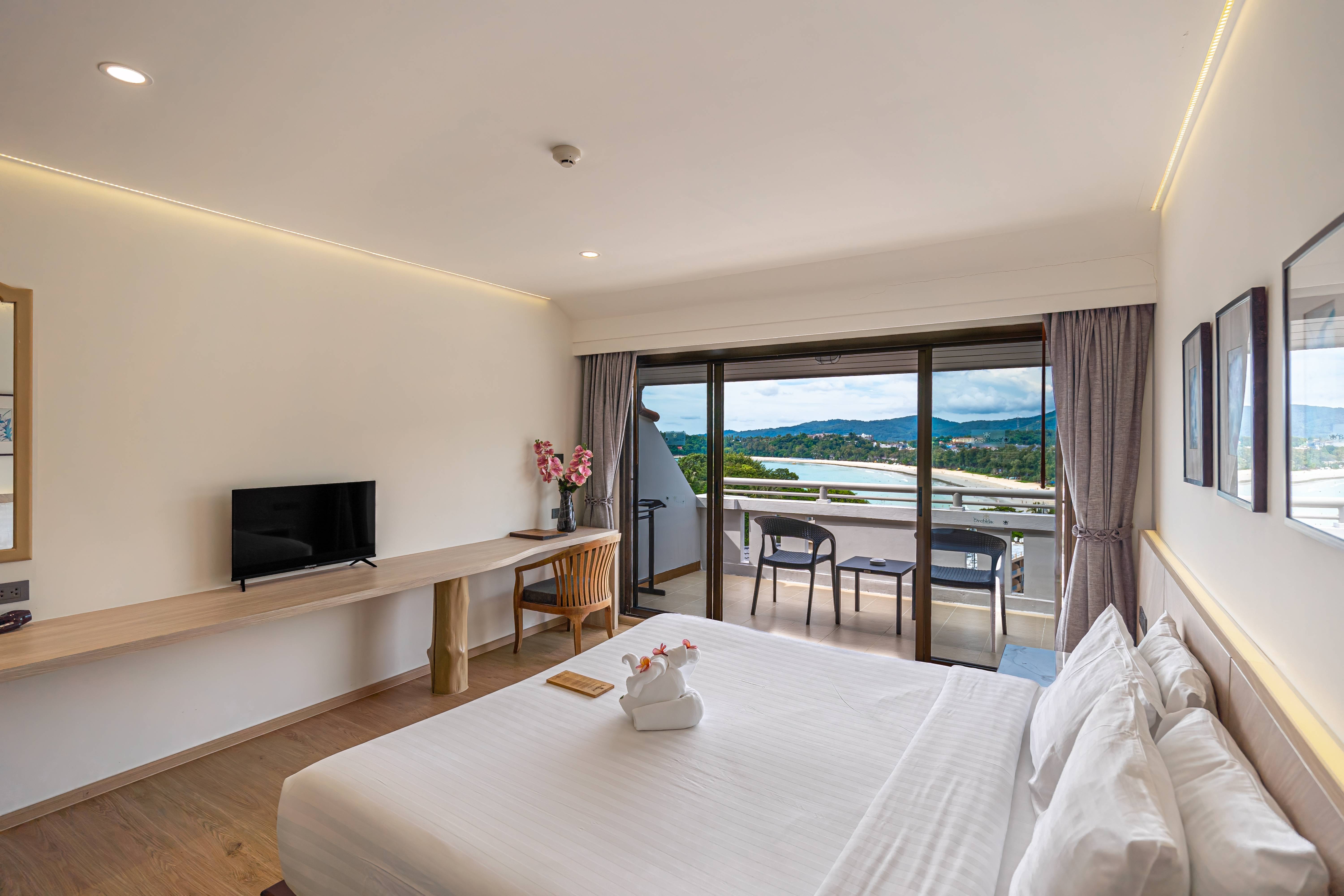 Double or Twin Deluxe Sea View