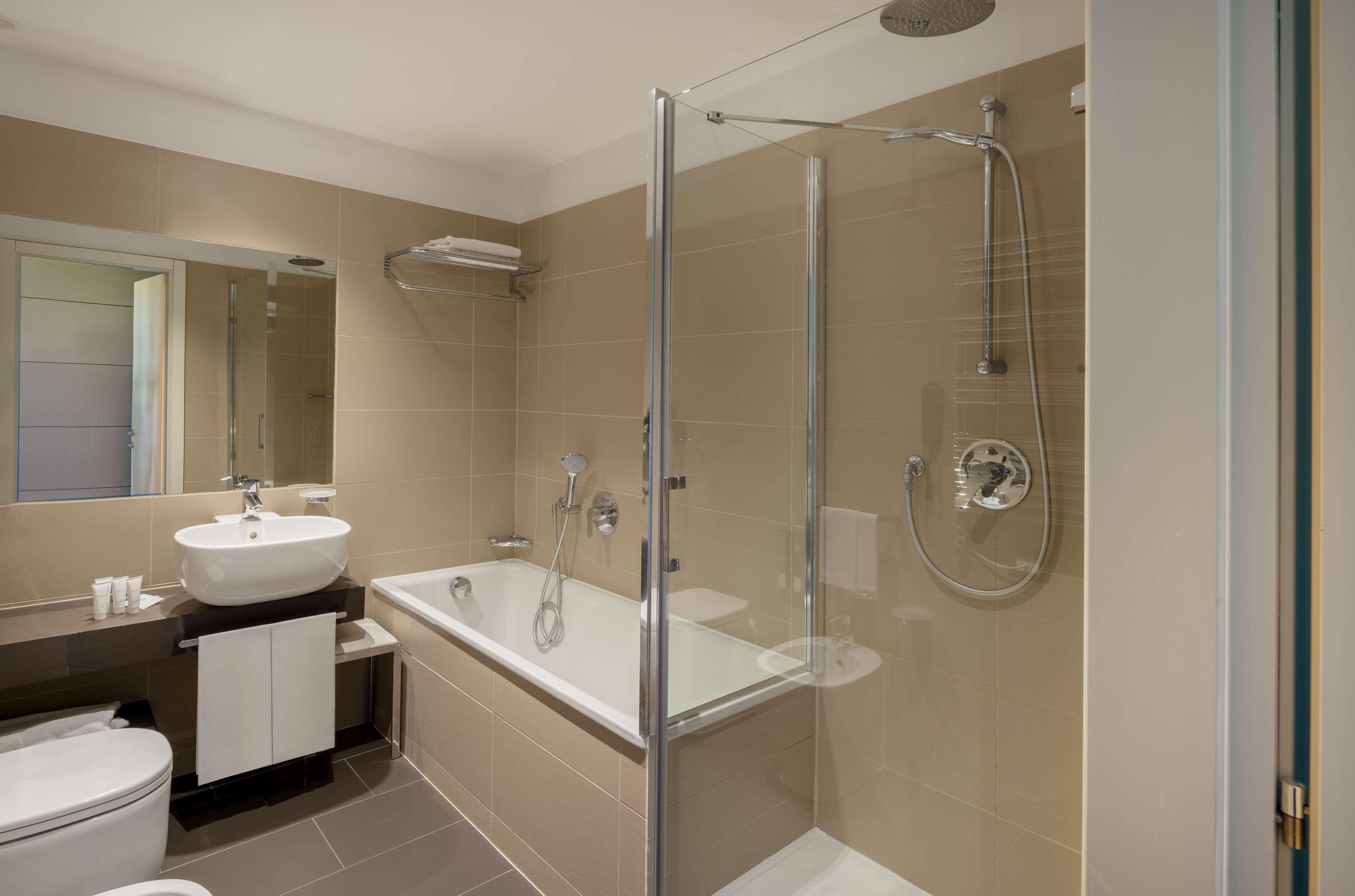 Single Queen Size Bed