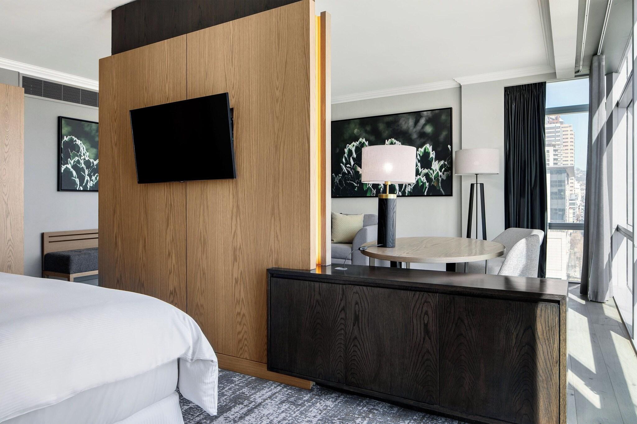 Junior Suite King Size Bed