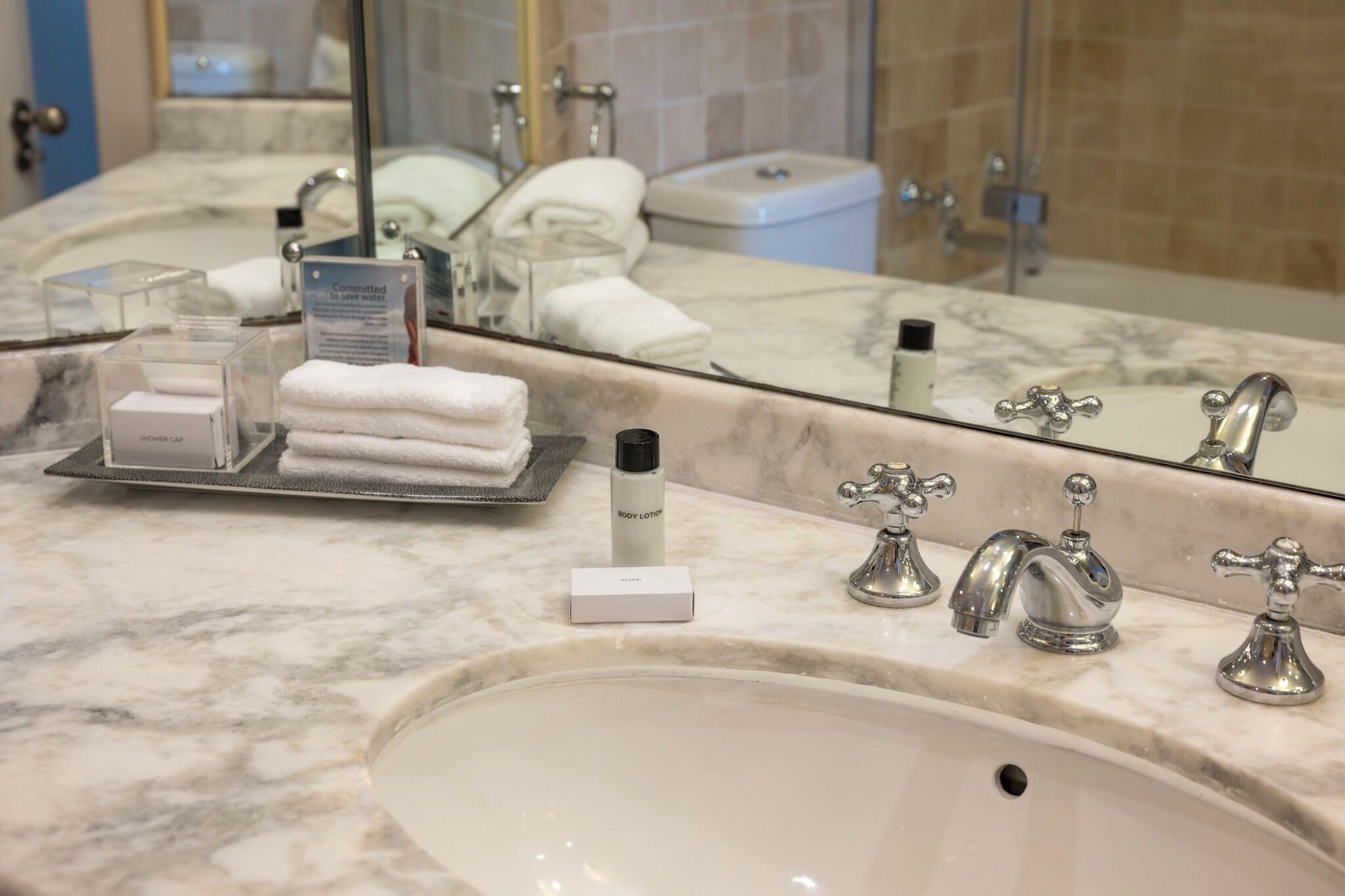 Room King Bed Non Smoking