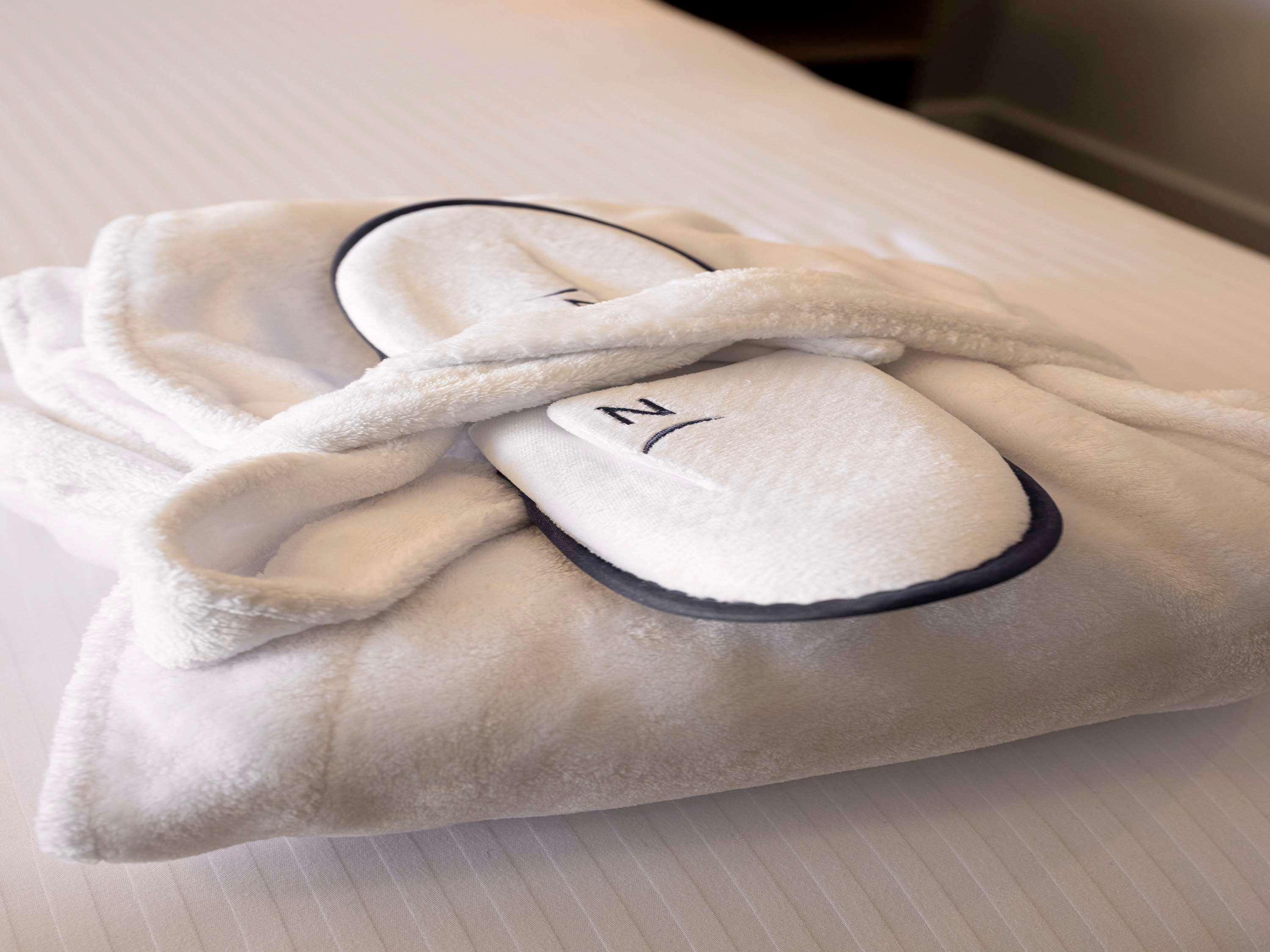 Suite Deluxe King Bed