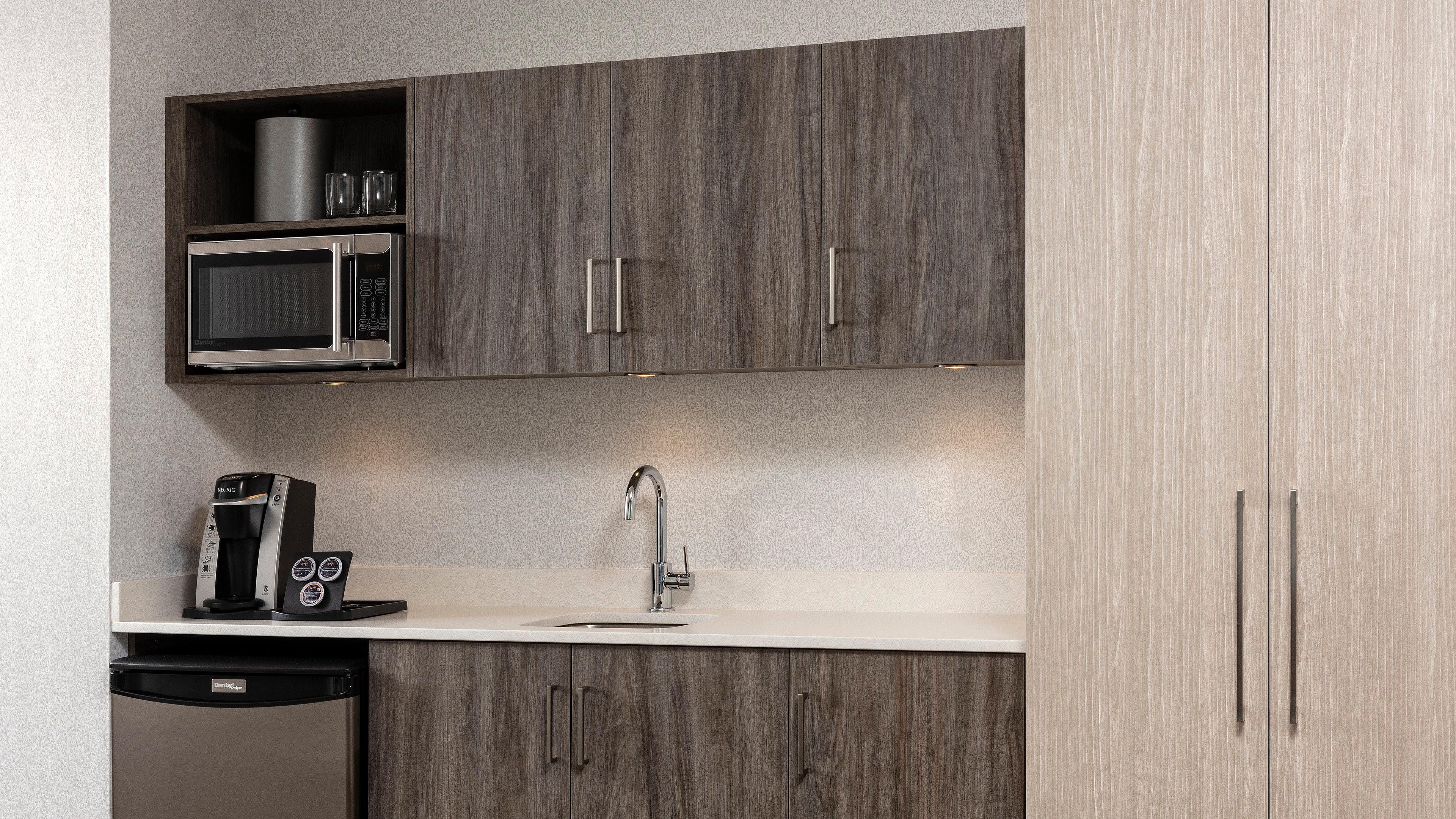 Suite with Kitchenette