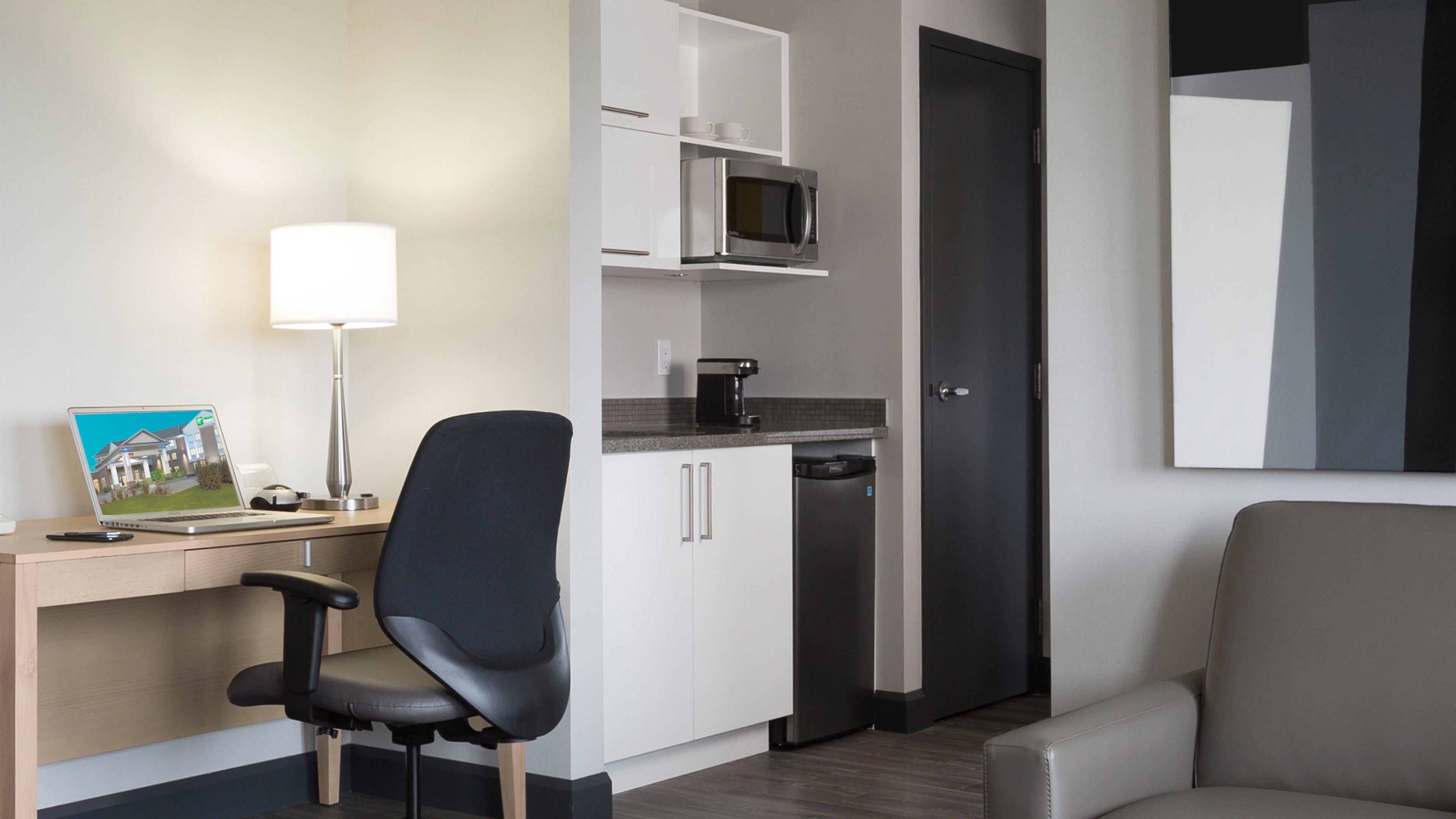 Suite with Kitchenette
