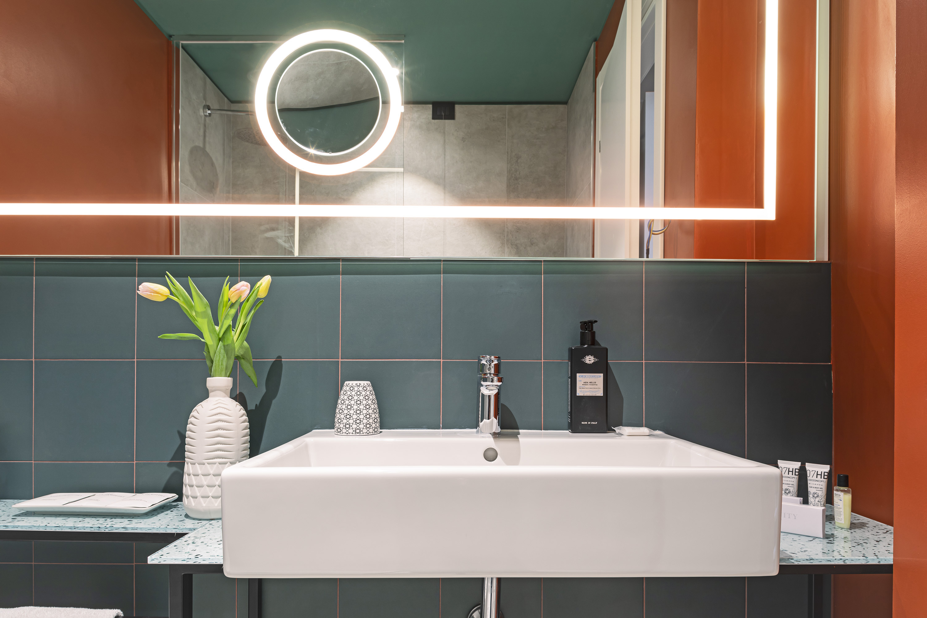 Family Room Capacity 2