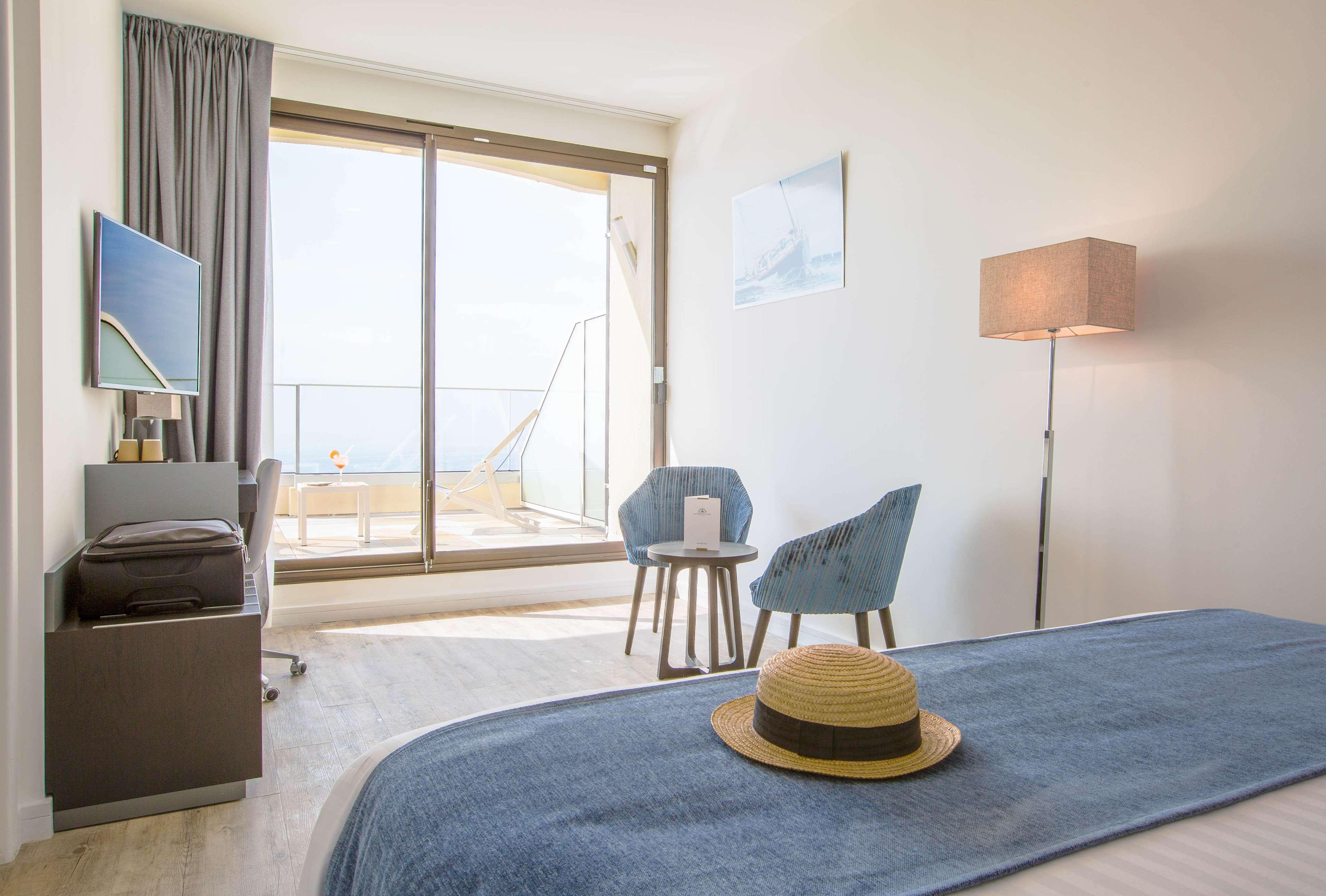 Room Comfort Sea View