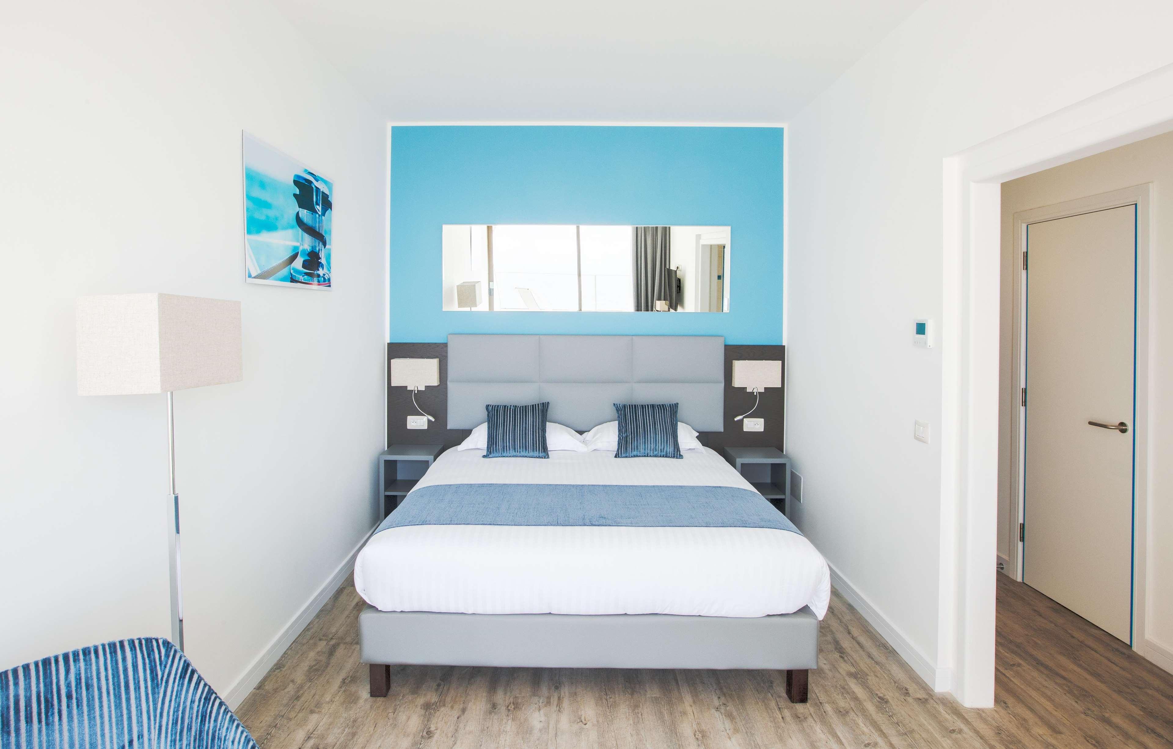 Room Comfort Sea View