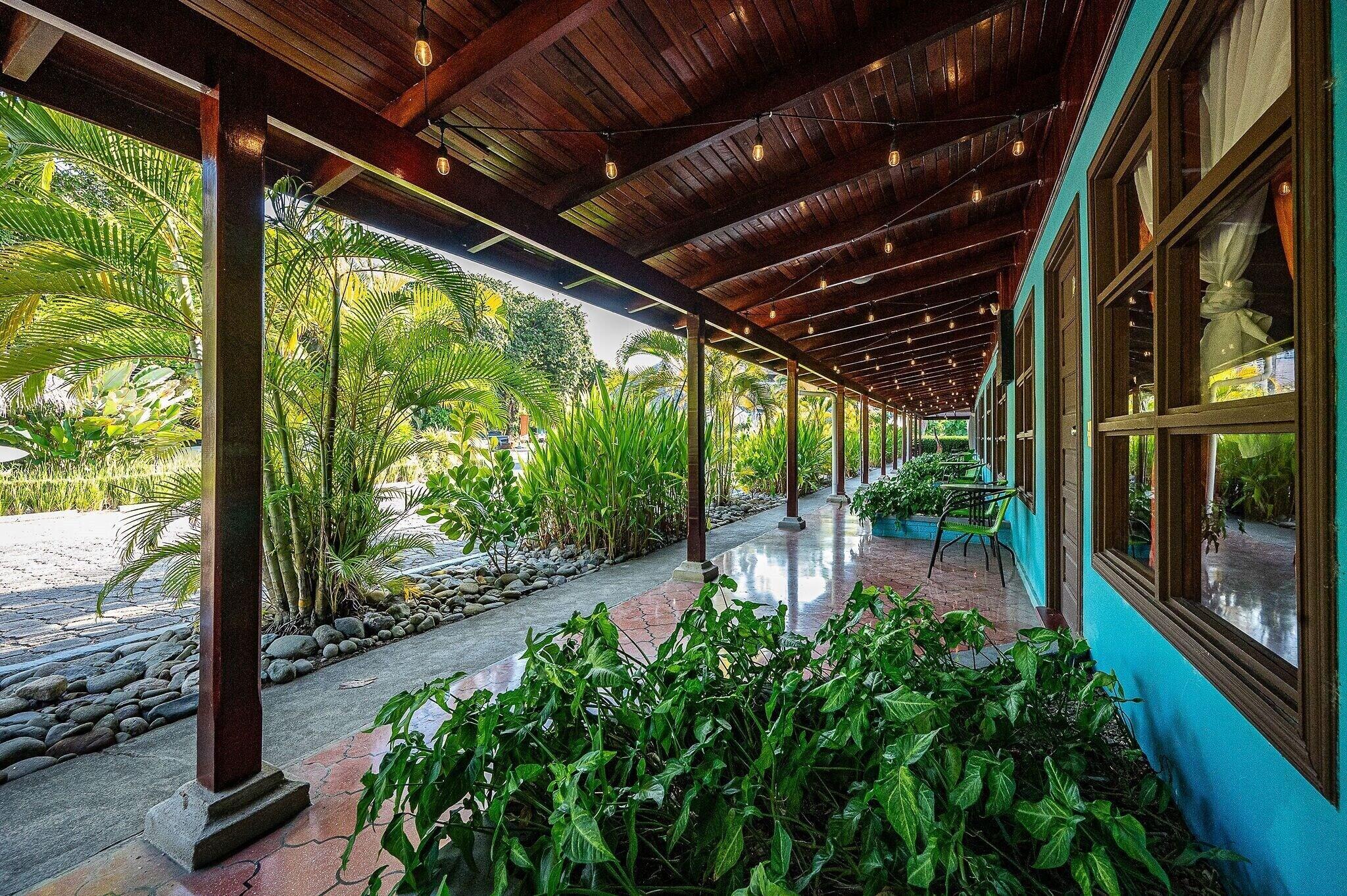 Double Garden View Two Queen Beds