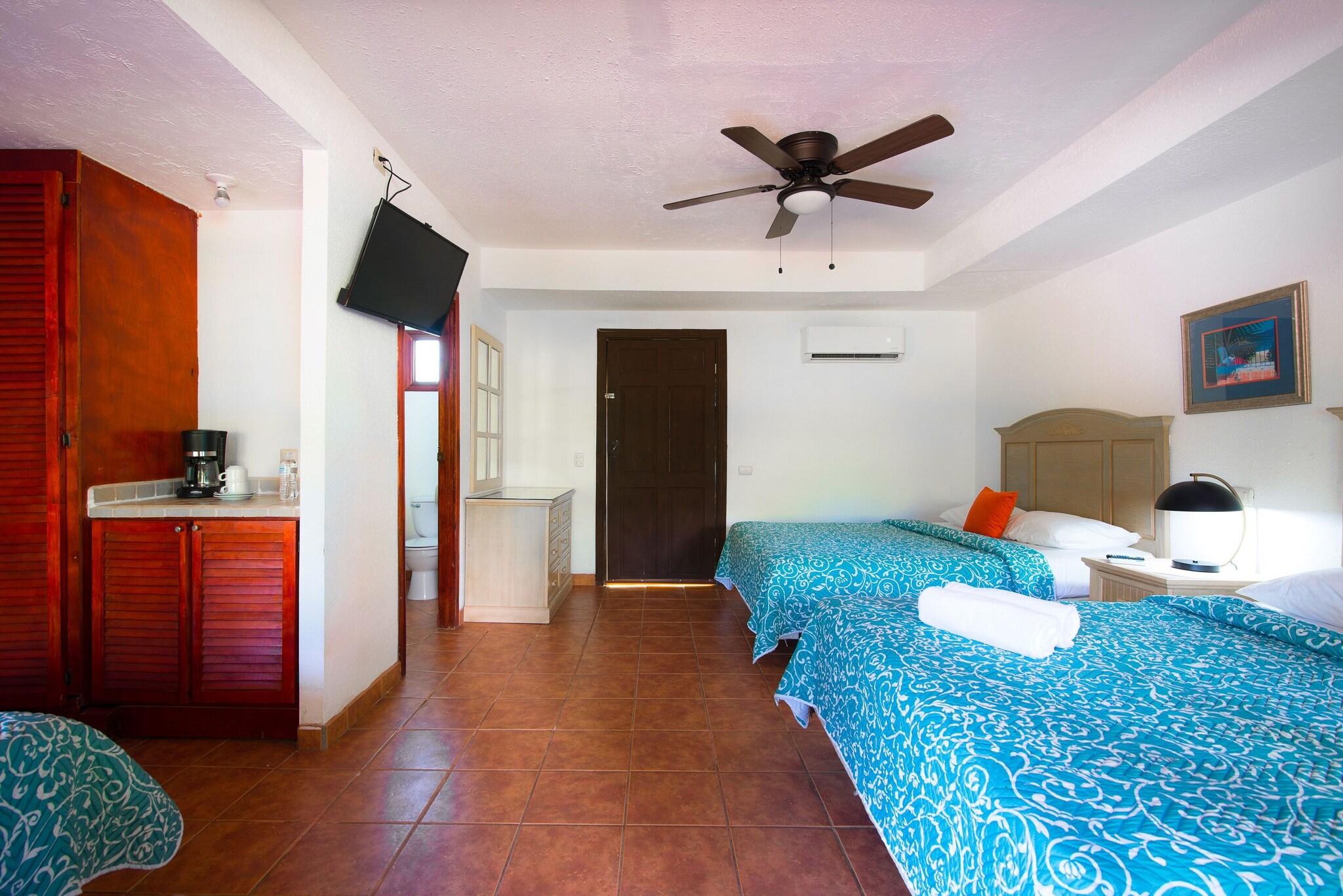 Family Room Garden View Two Queen Beds