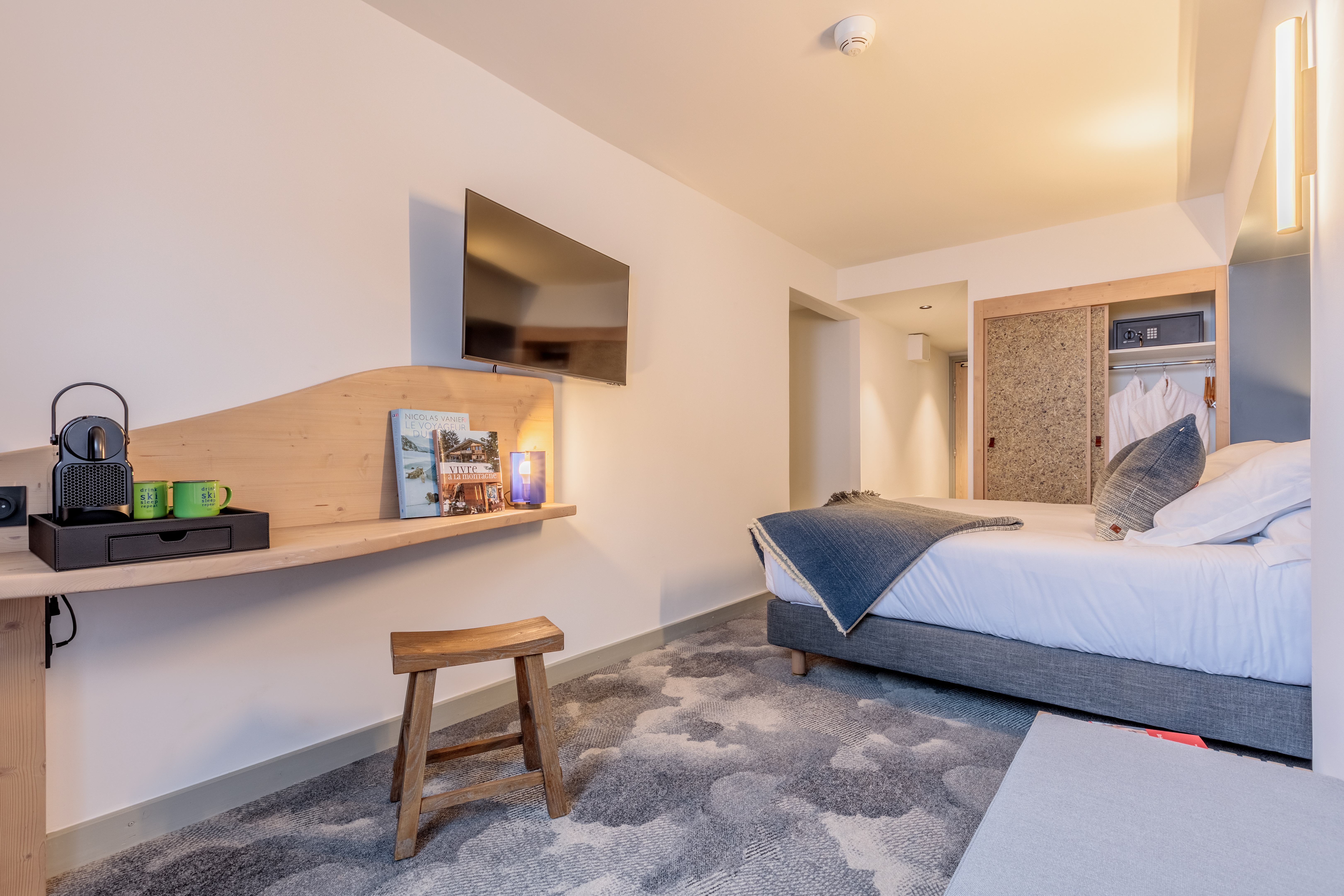 Double or Twin Superior