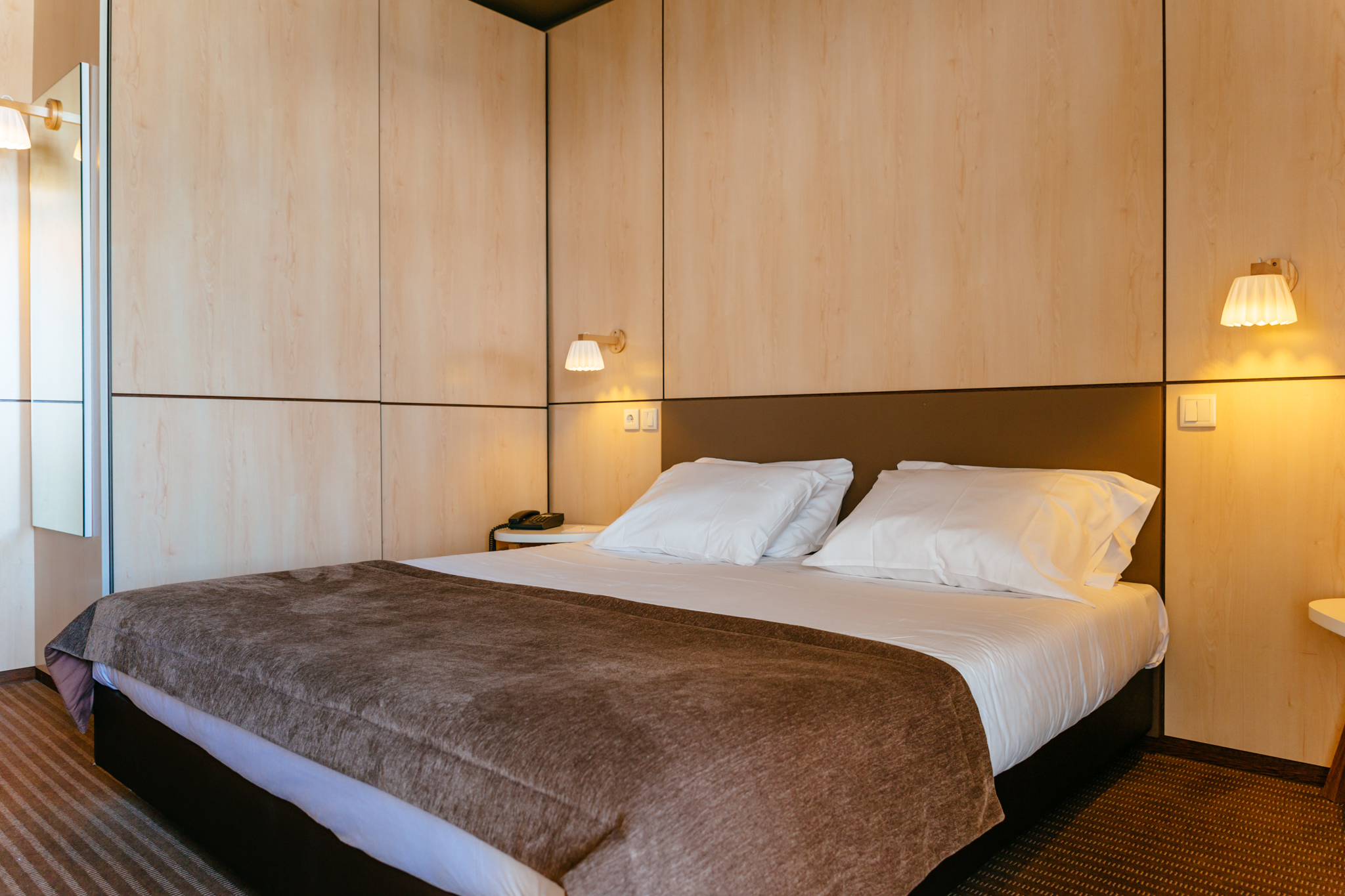 Double or Twin Standard