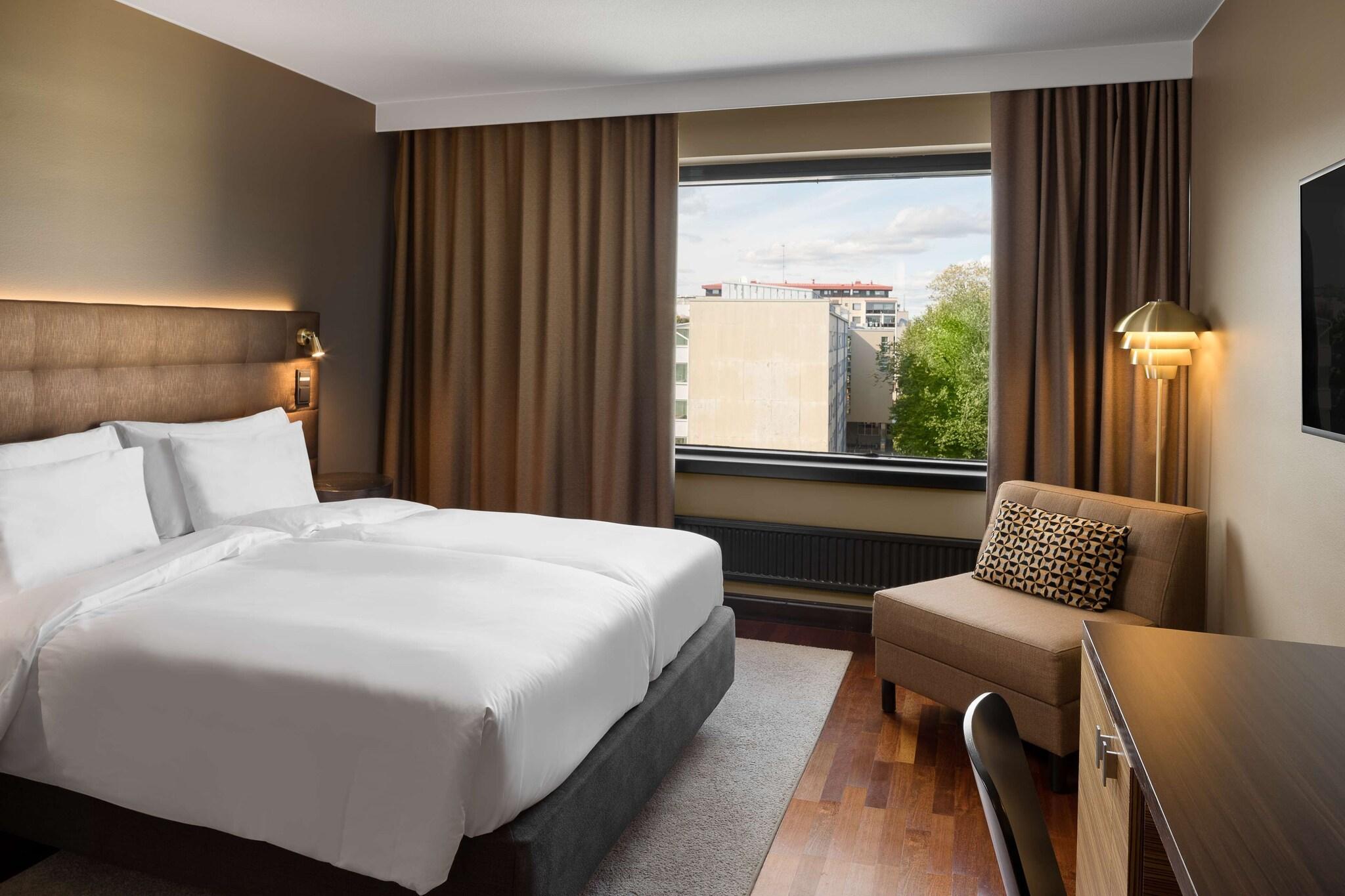 Double City View King Bed