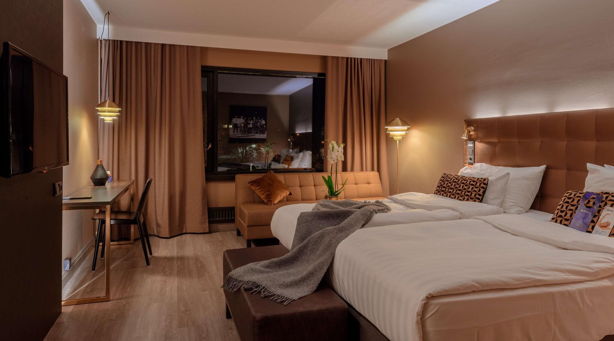 Double Guest Room King Bed