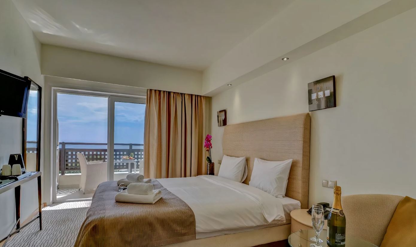 Double or Twin Sea View