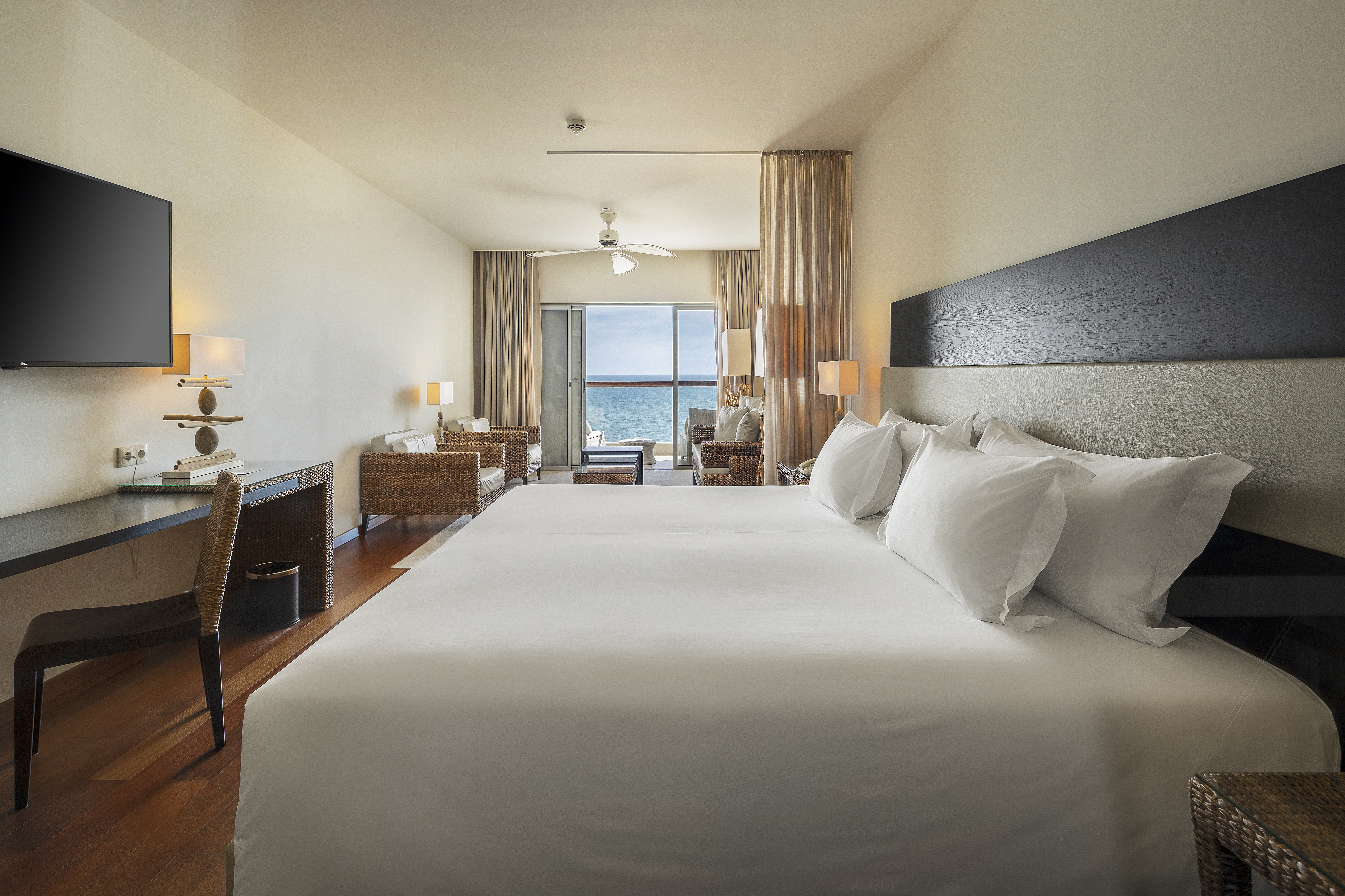 Junior Suite Ocean Front