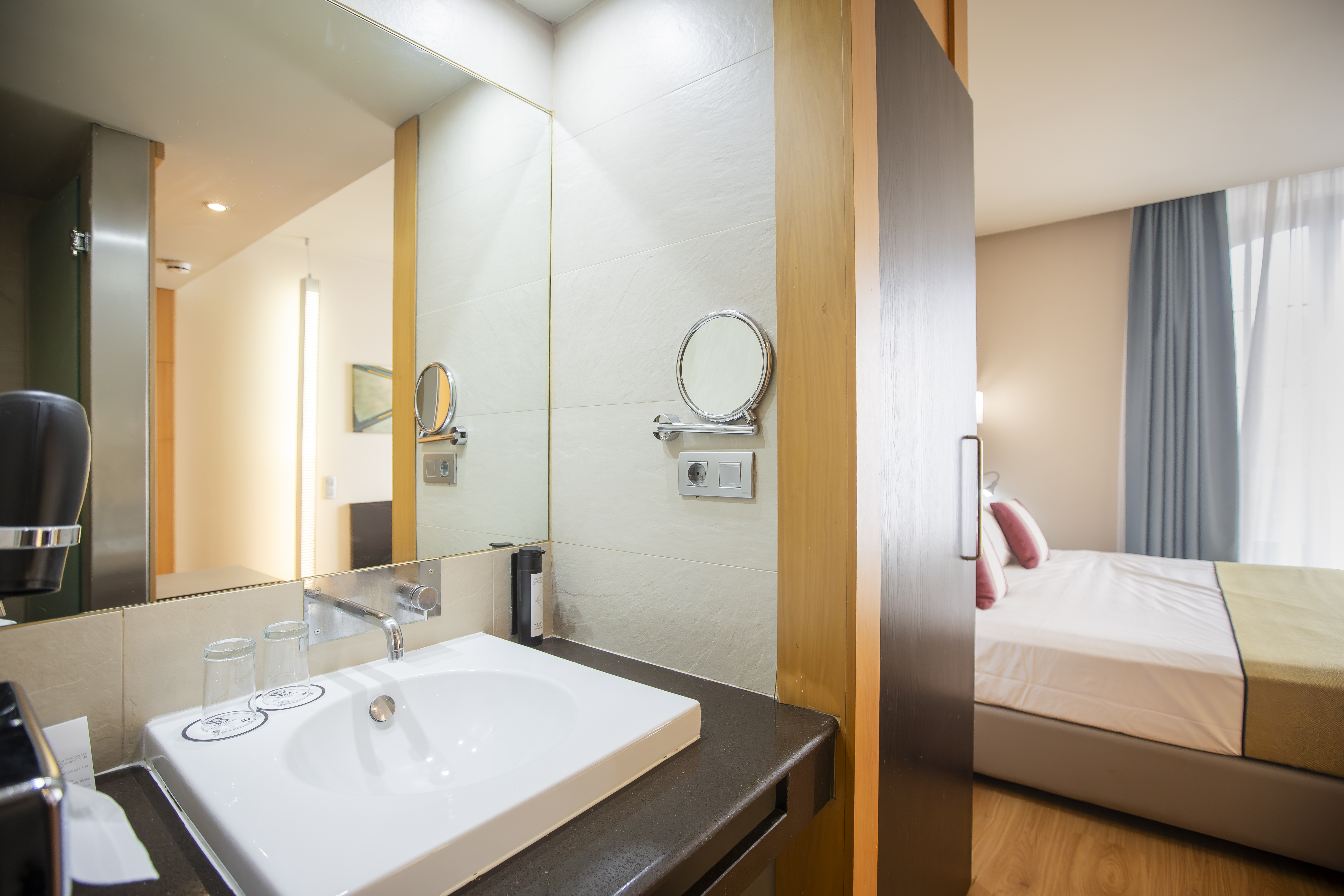 Double or Twin Standard