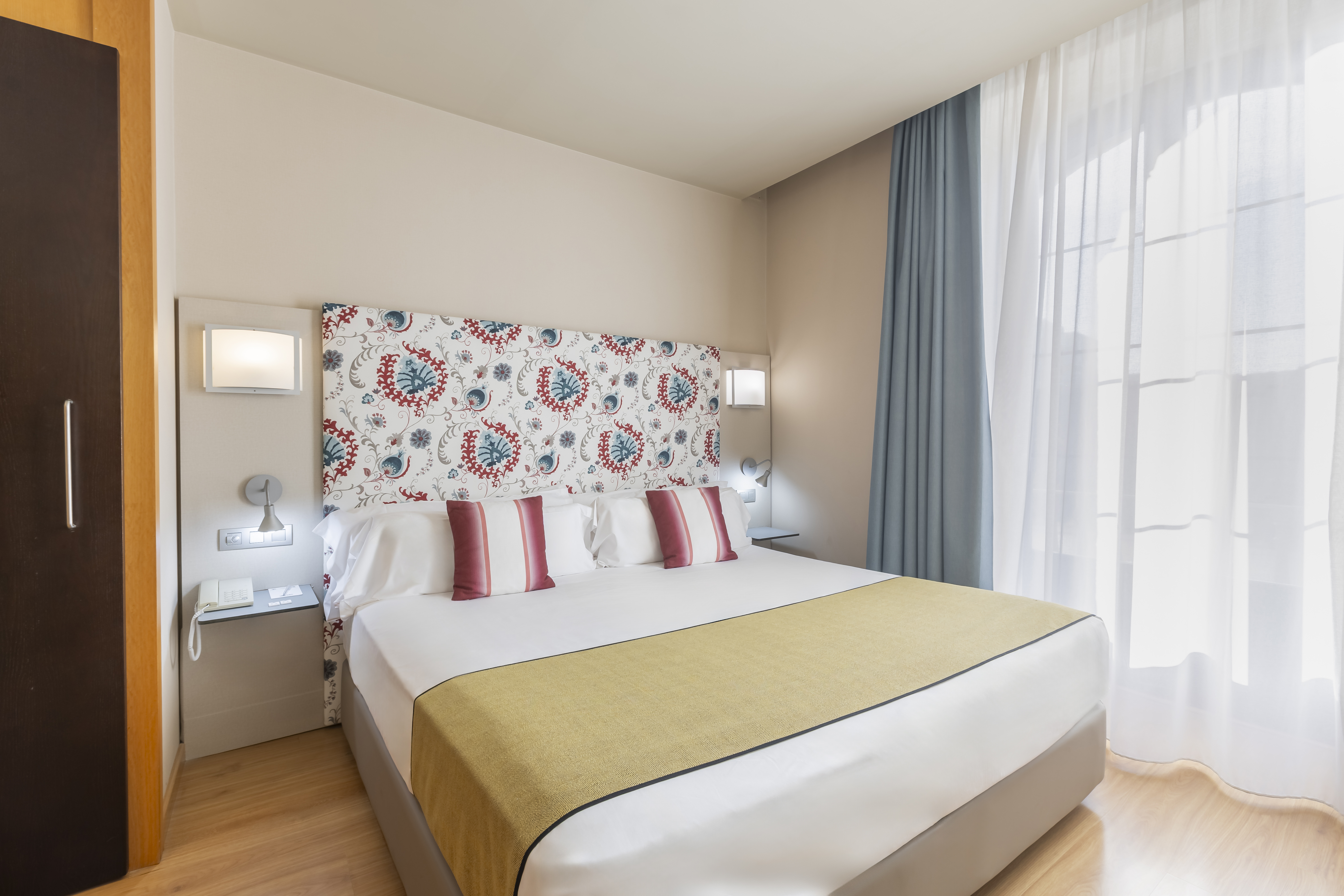 Double or Twin Standard