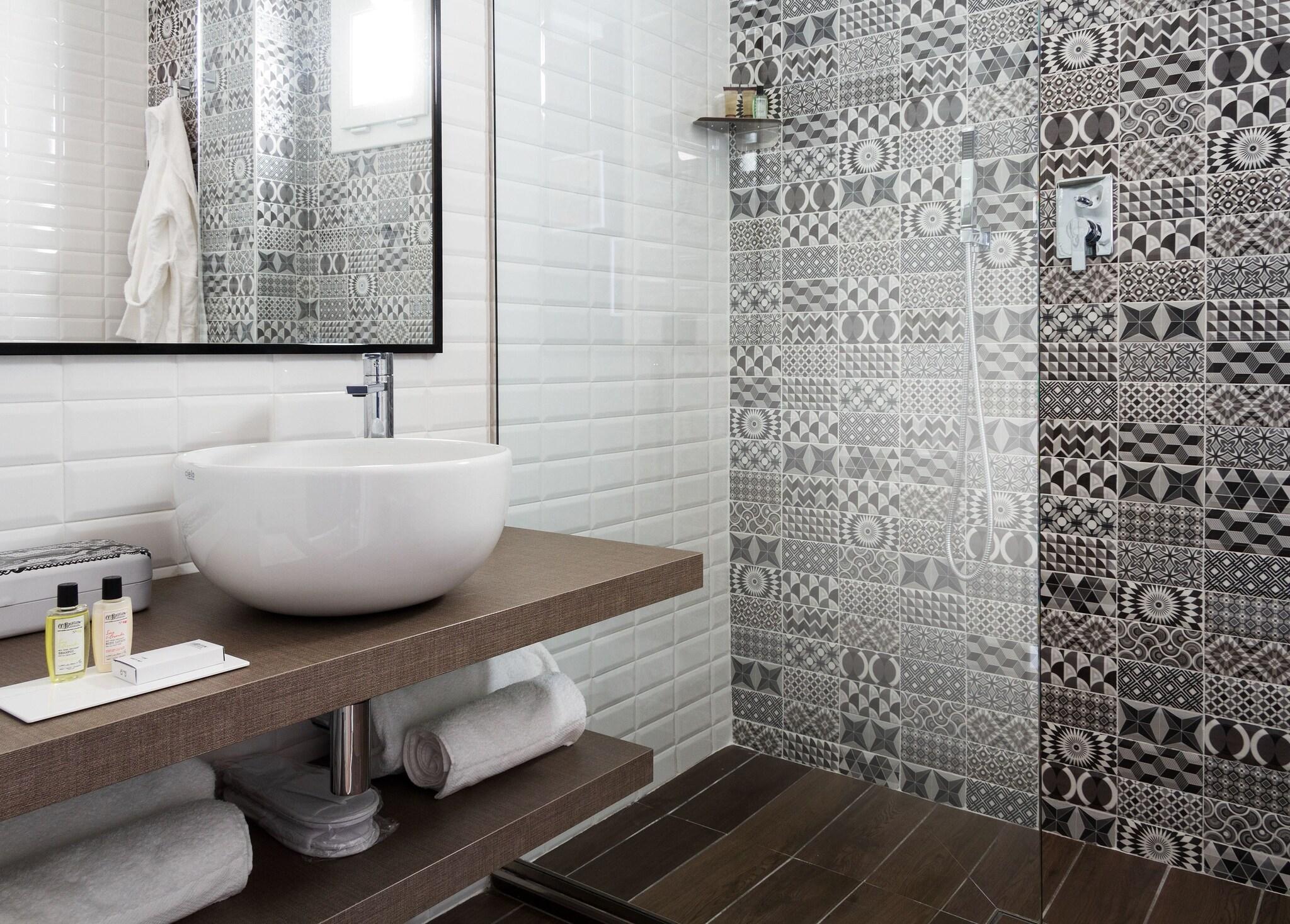 Suite Queen Size Bed