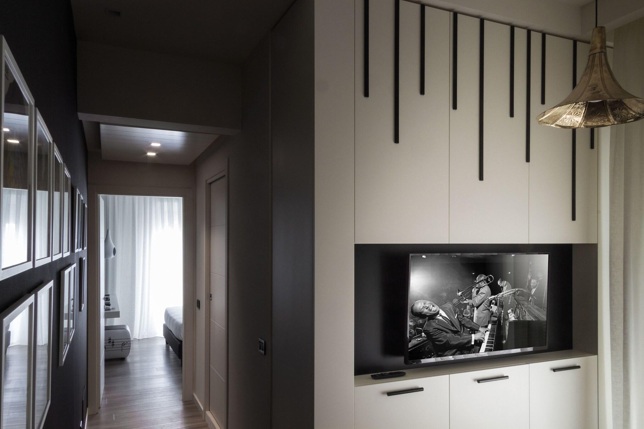 Suite Queen Size Bed