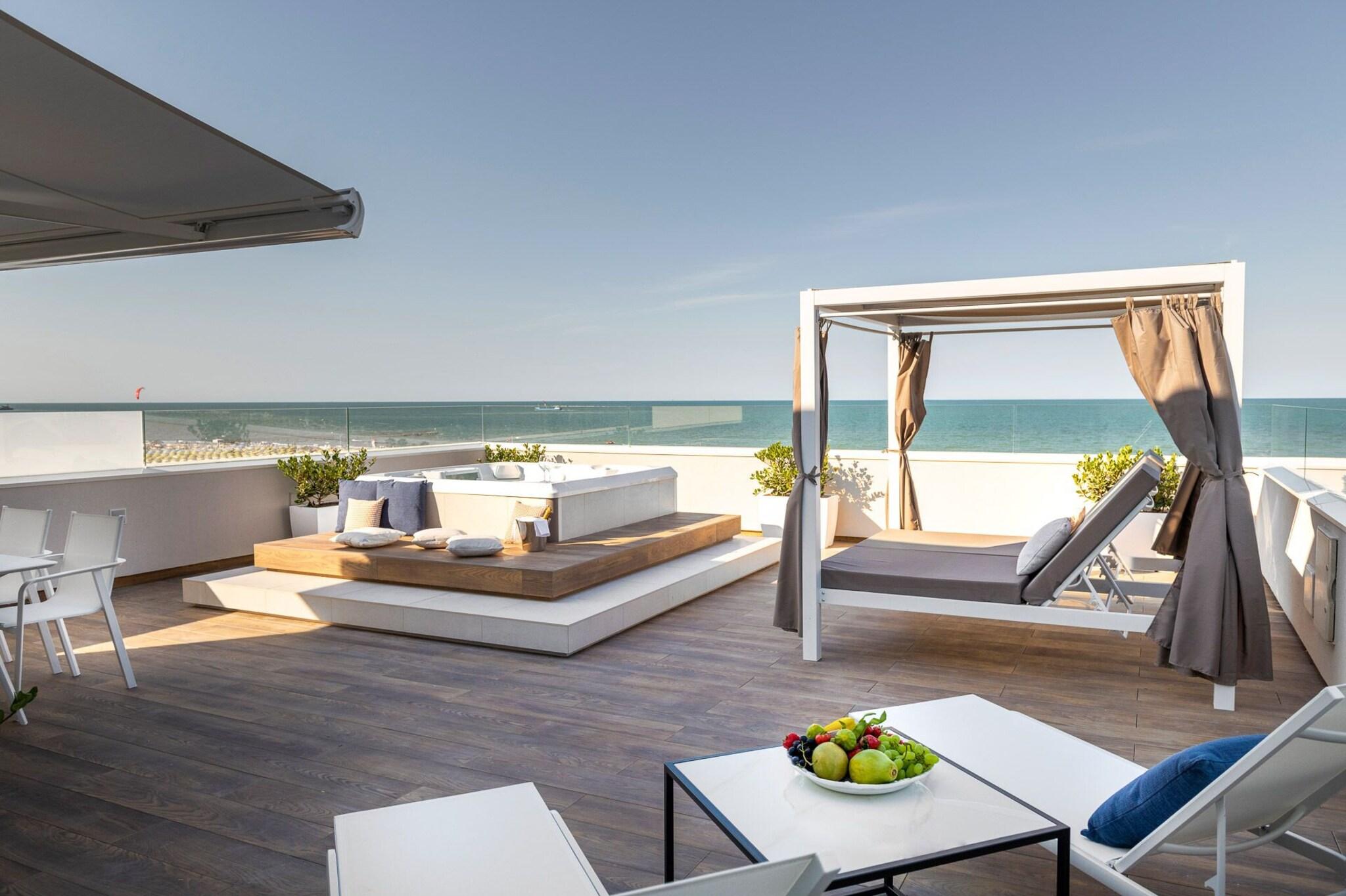 Suite Queen Size Bed