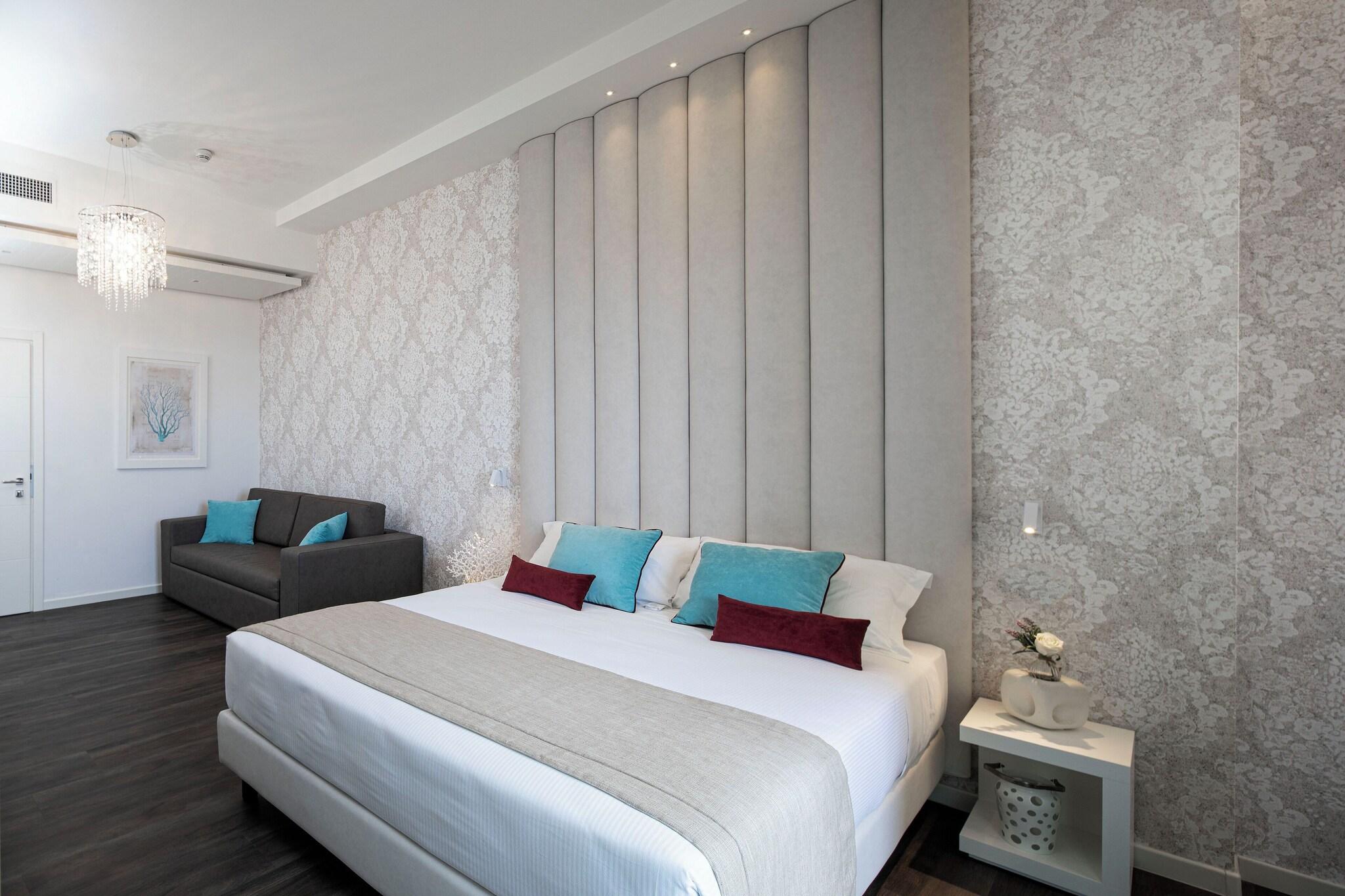 Junior Suite Queen Size Bed