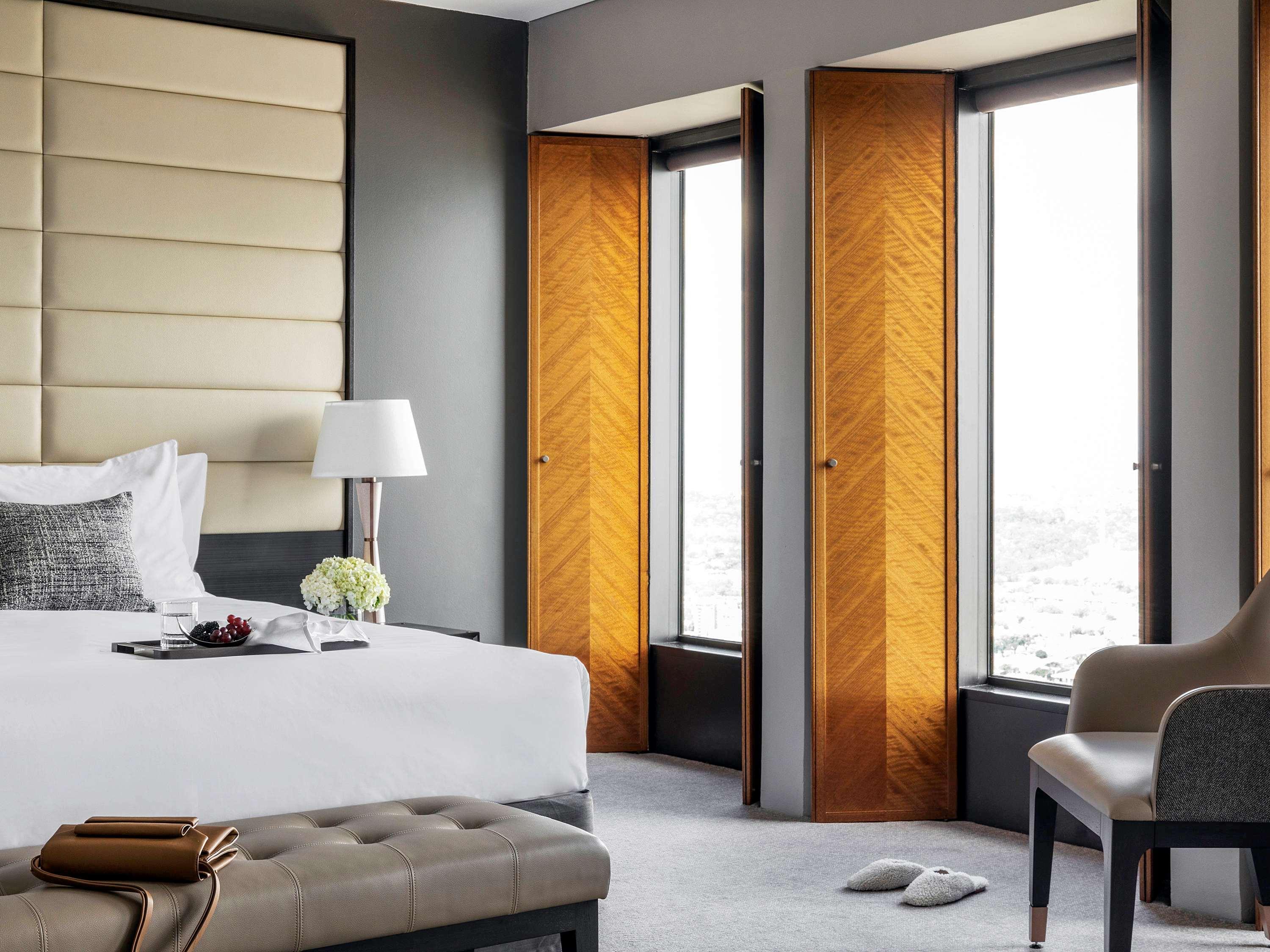 Junior Suite Bay View King Bed