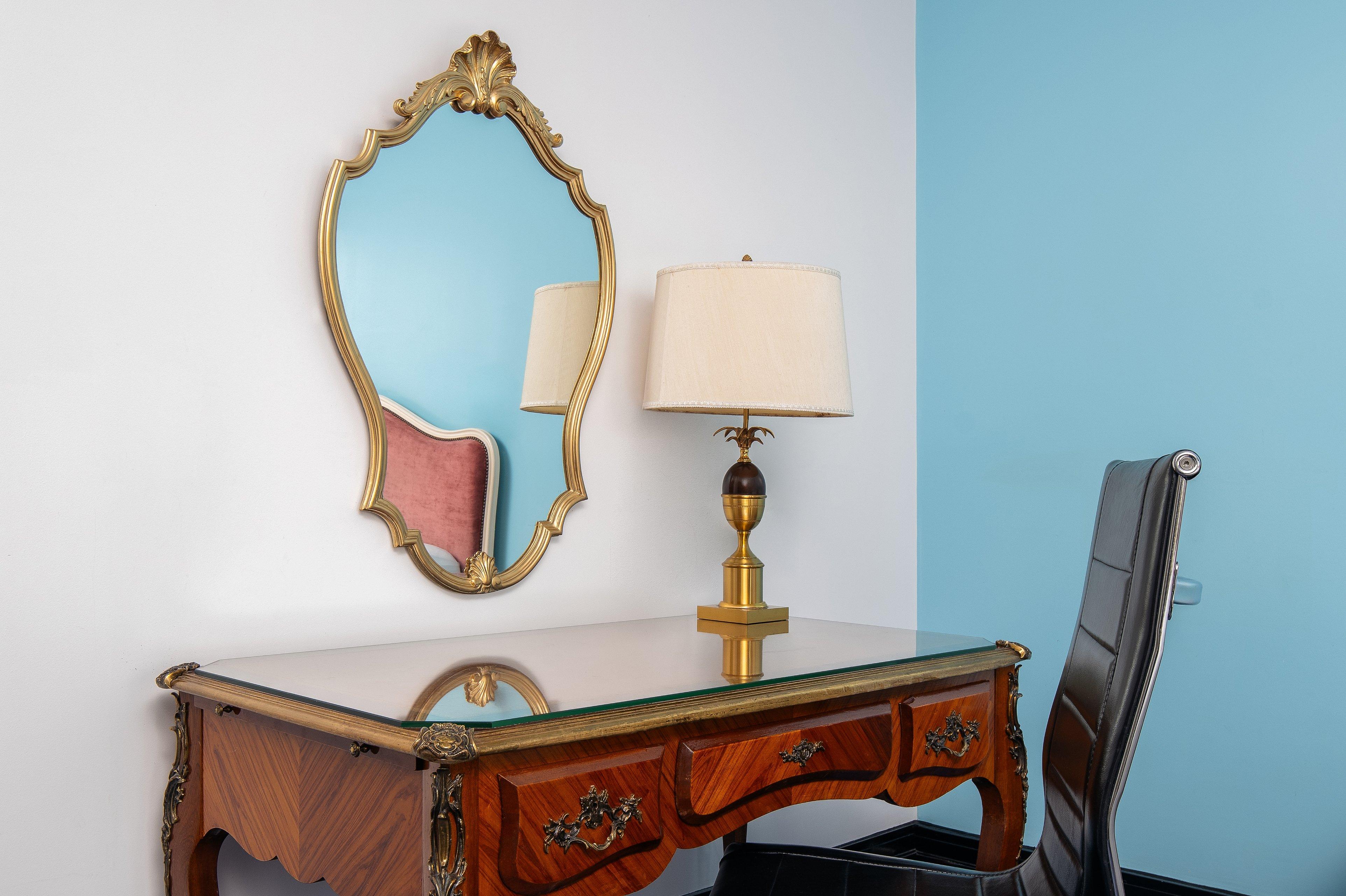 Double Classic Queen Bed