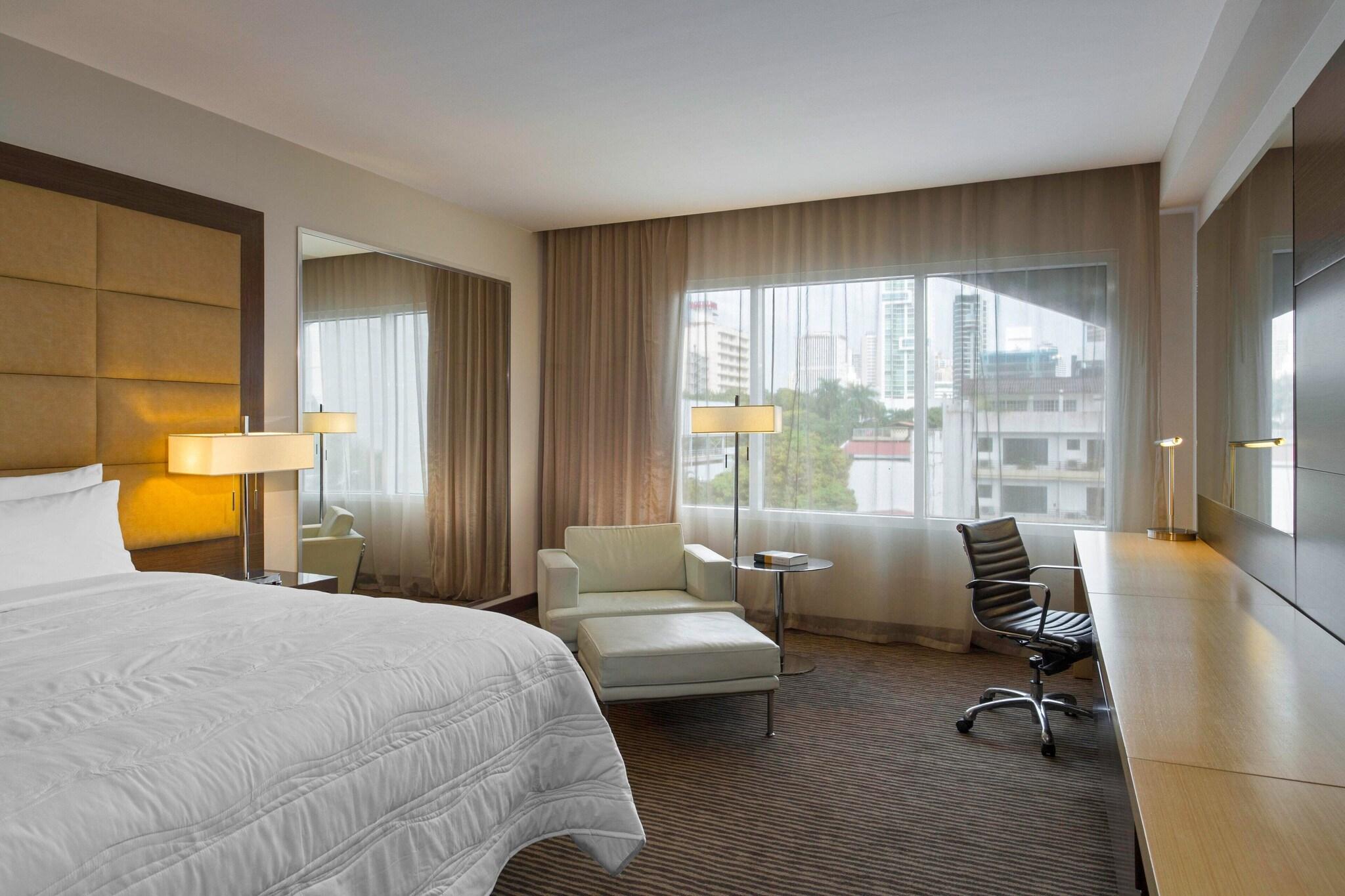 Double City View King Bed