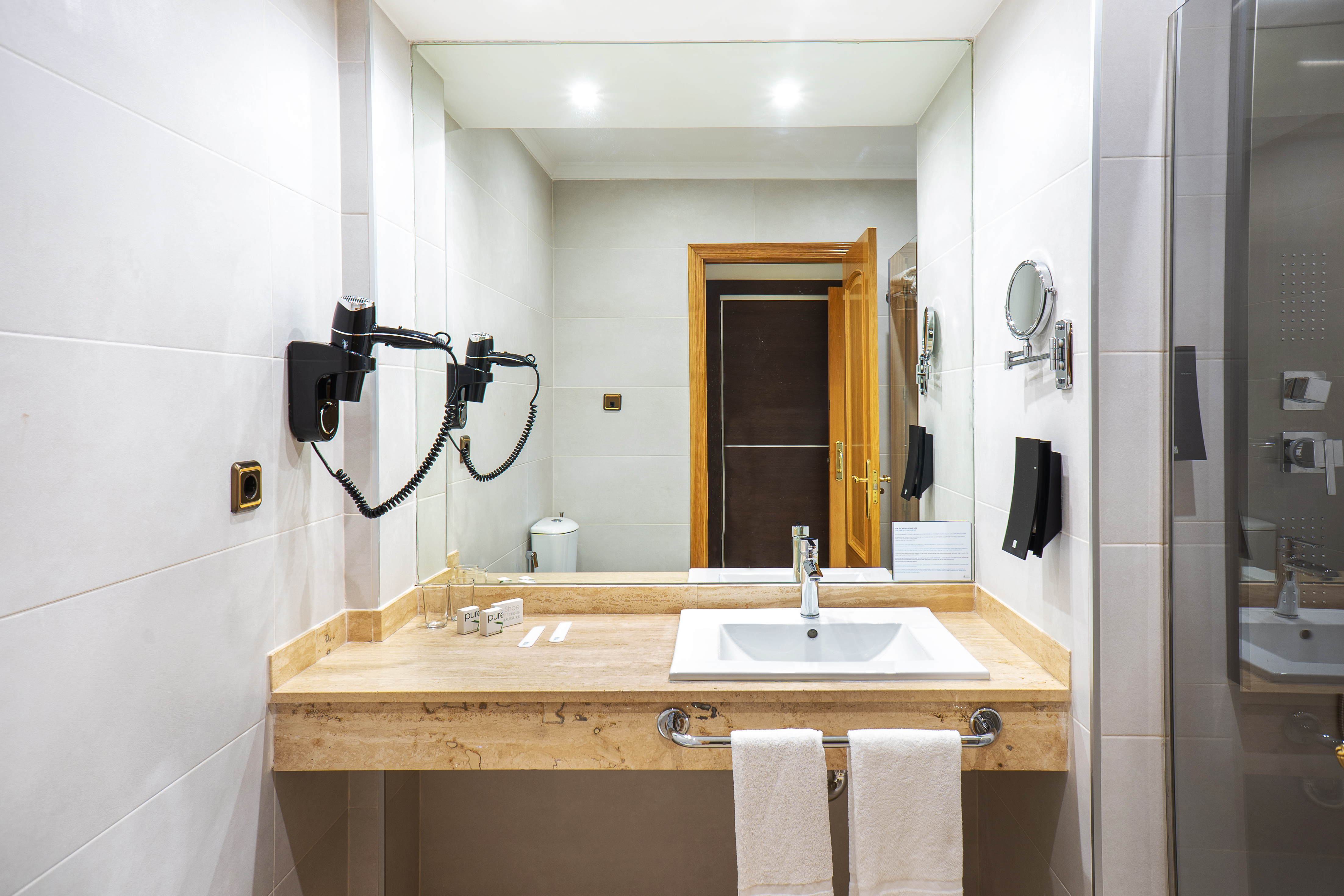 Double or Twin Standard