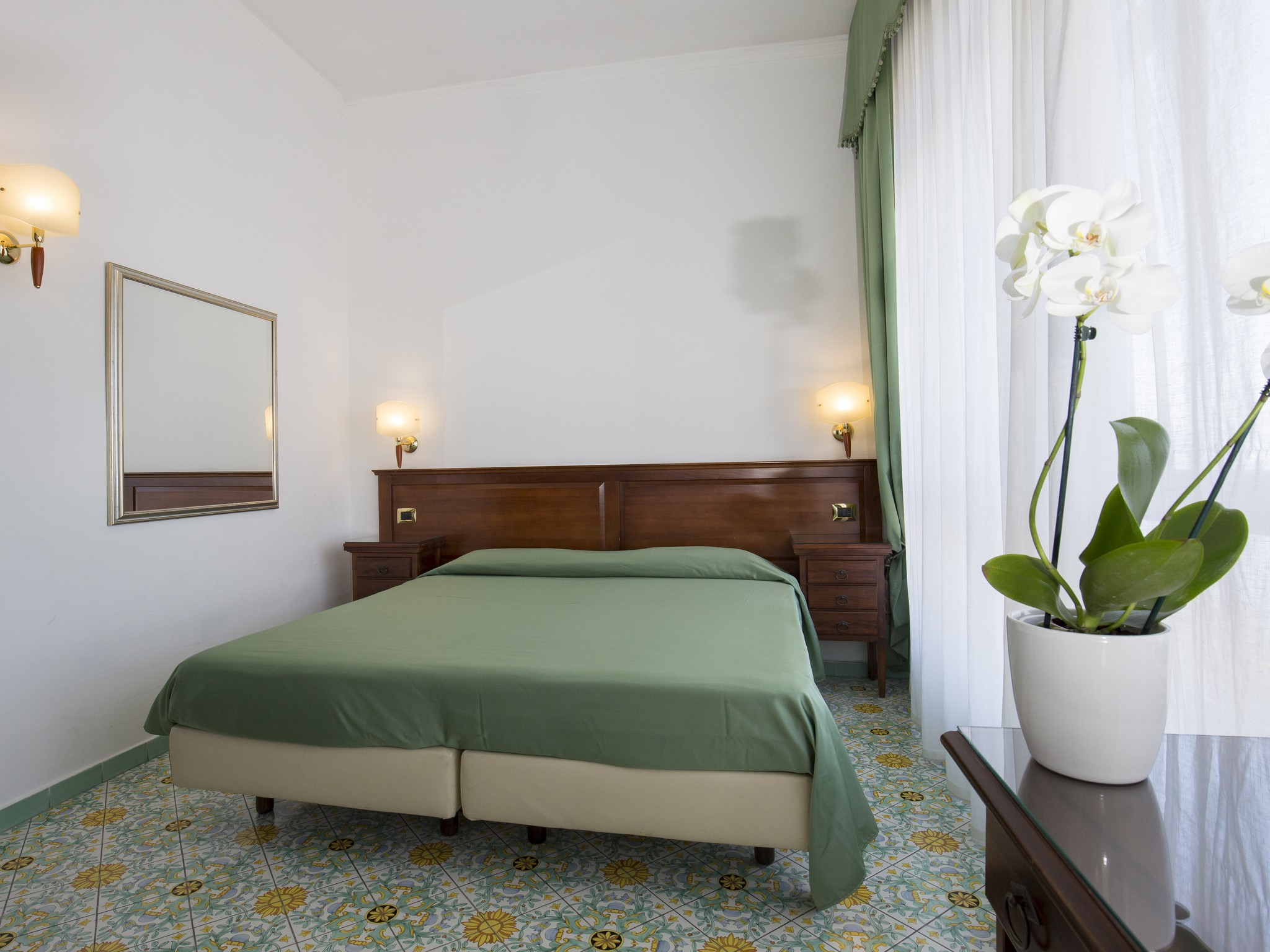 Double or Twin Standard