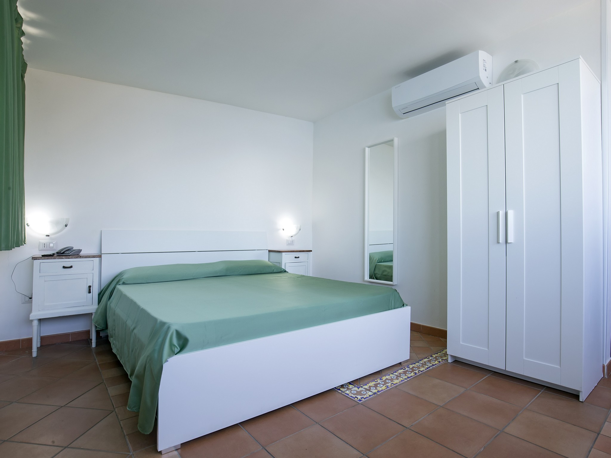 Double or Twin Standard