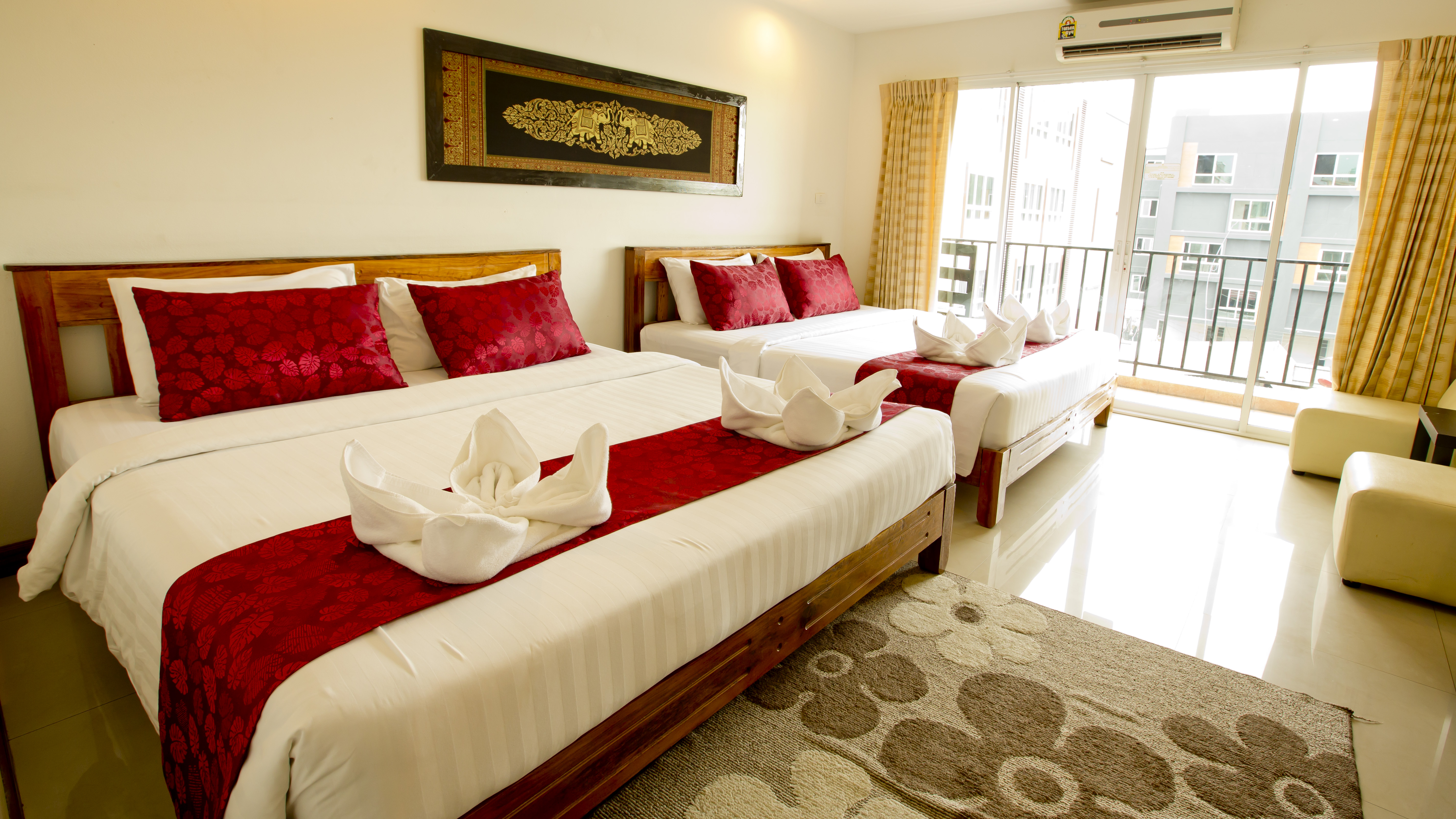 Family Room Deluxe with Balcony