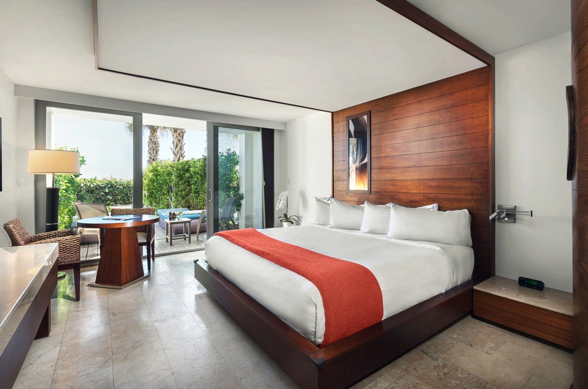 Double Ocean Front King Bed