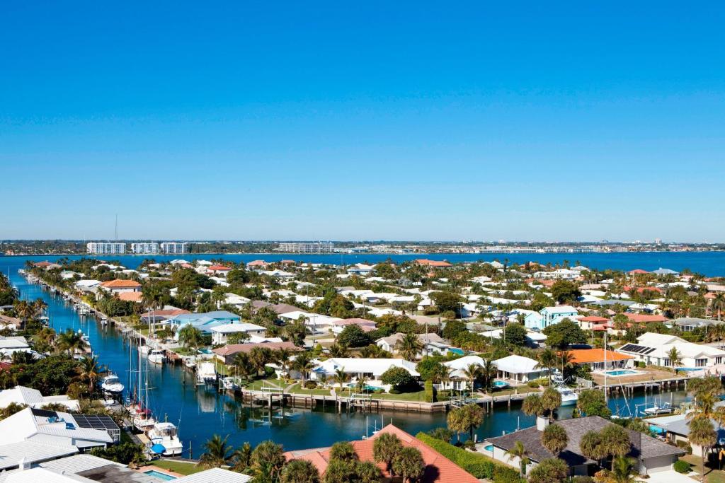 Suite King Bed Two Bedrooms